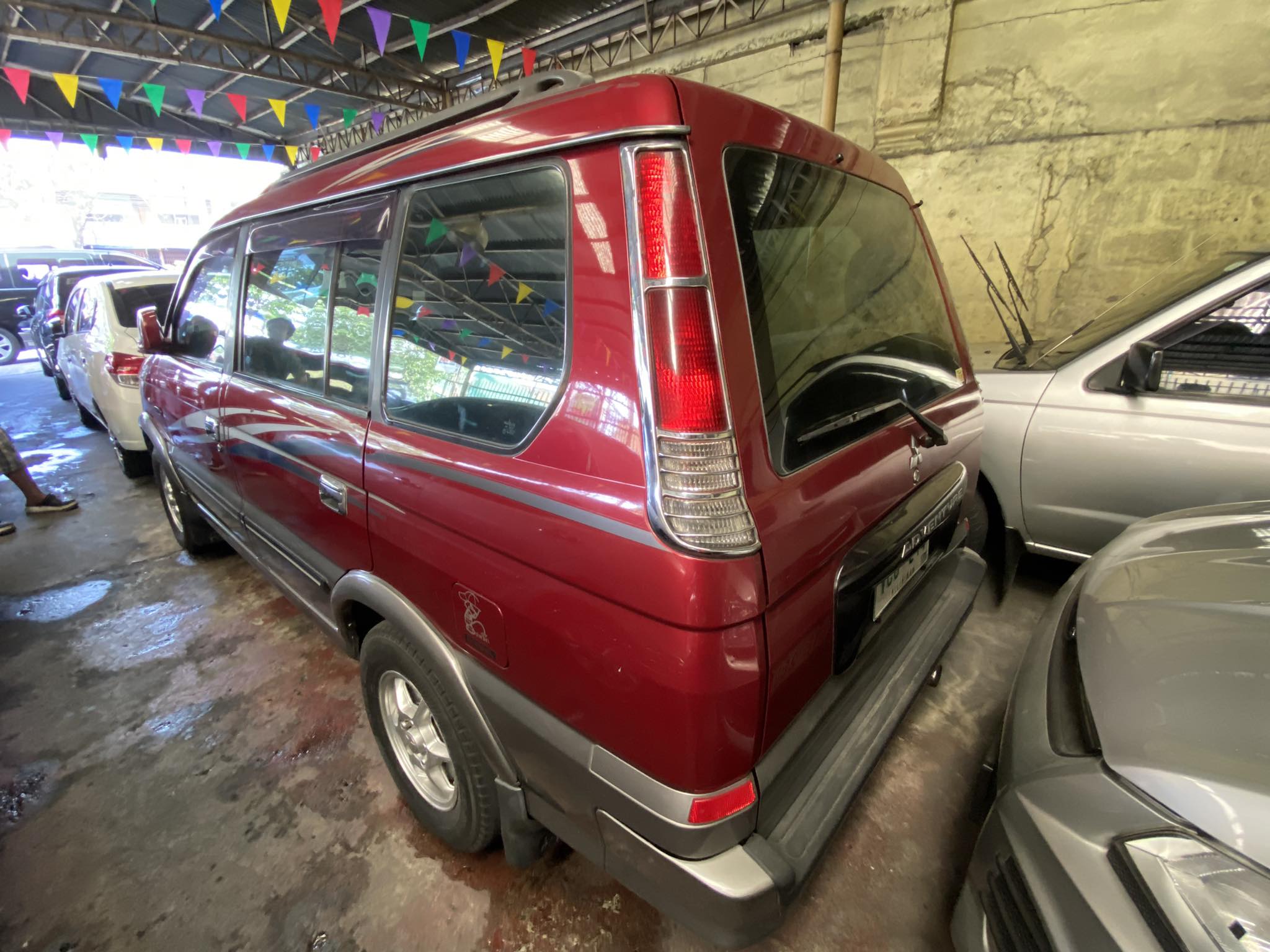 2003 Mitsubishi Adventure 2003 Mitsubishi Adventure