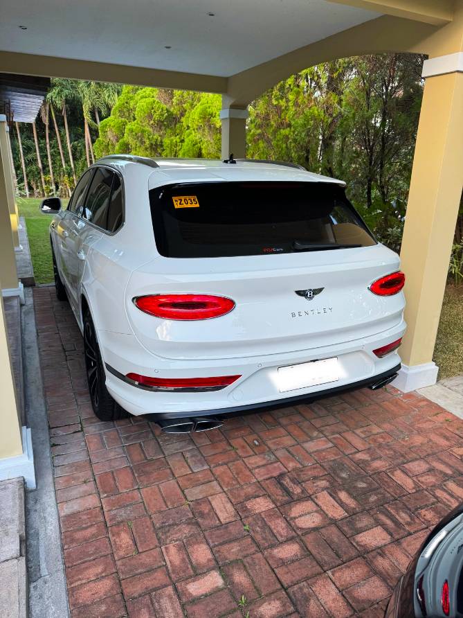 2023 Bentley Bentayga 2023 Bentley Bentayga