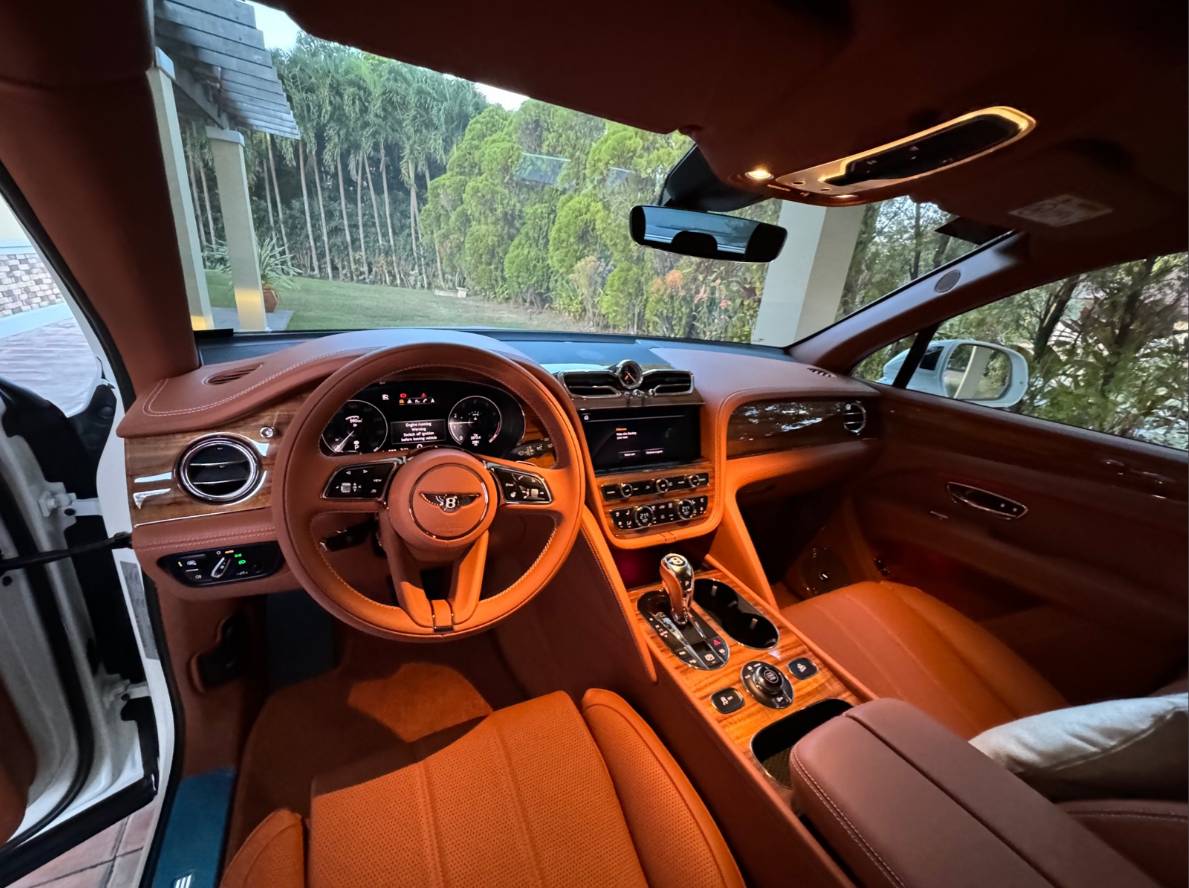 2023 Bentley Bentayga 2023 Bentley Bentayga