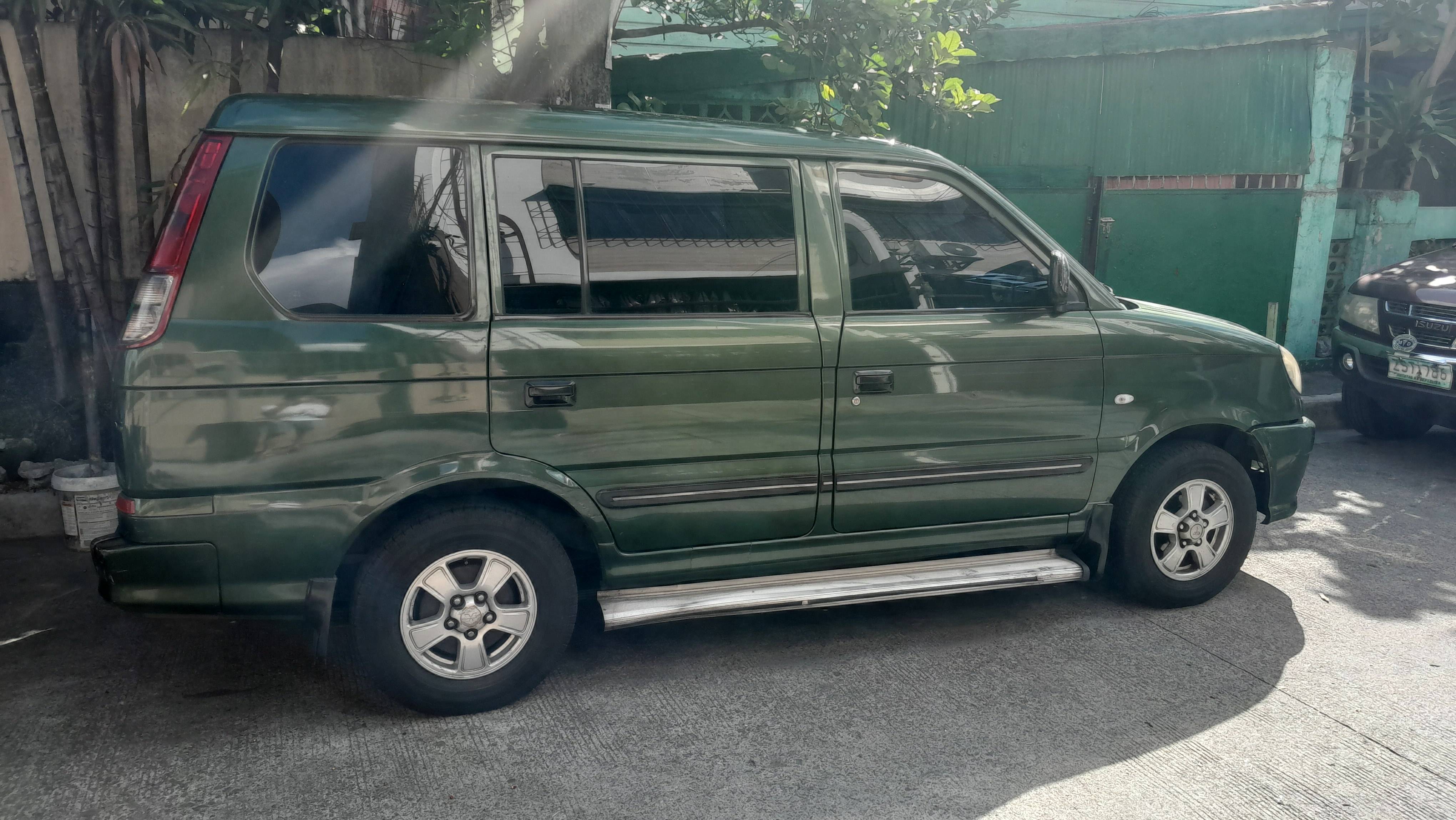 2006 Mitsubishi Adventure 2006 Mitsubishi Adventure