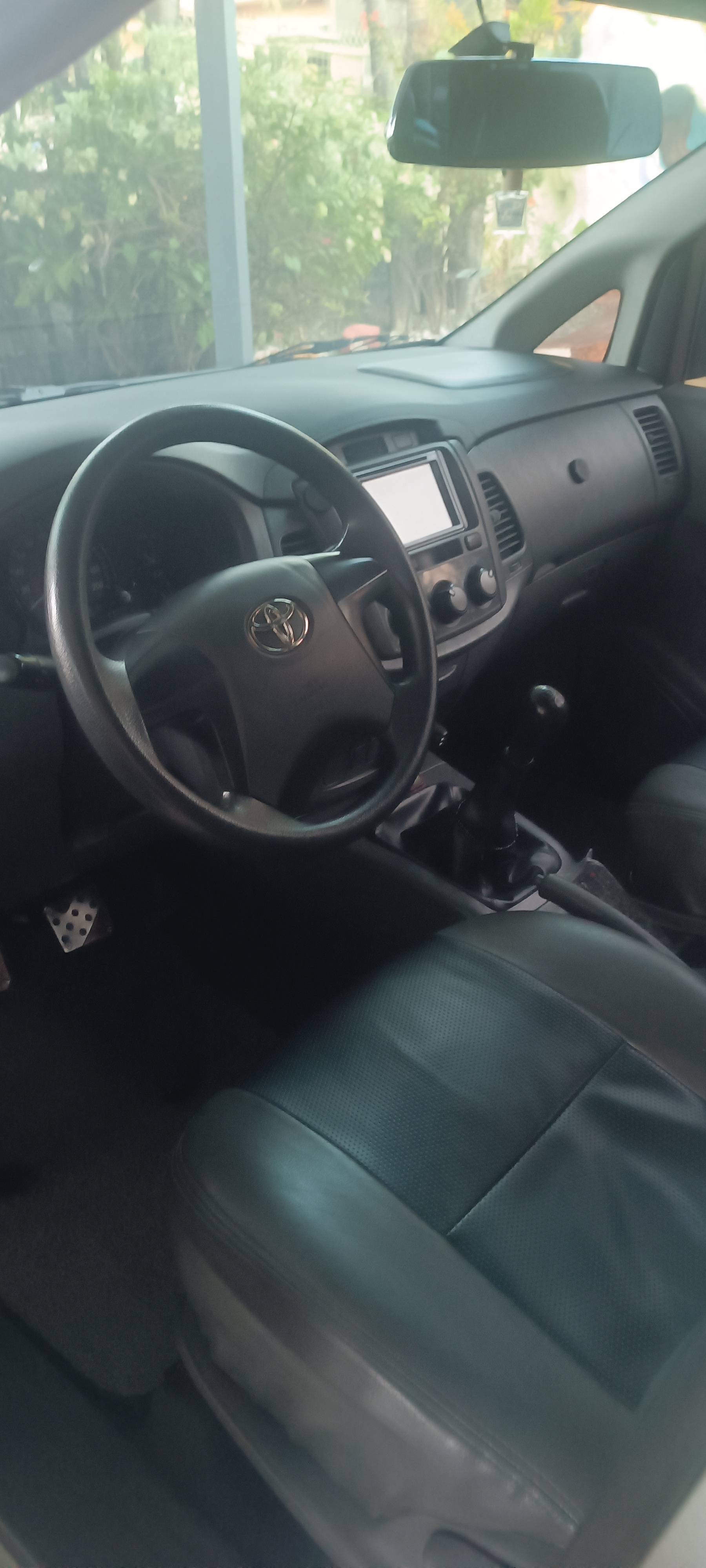 2014 Toyota Innova 2014 Toyota Innova