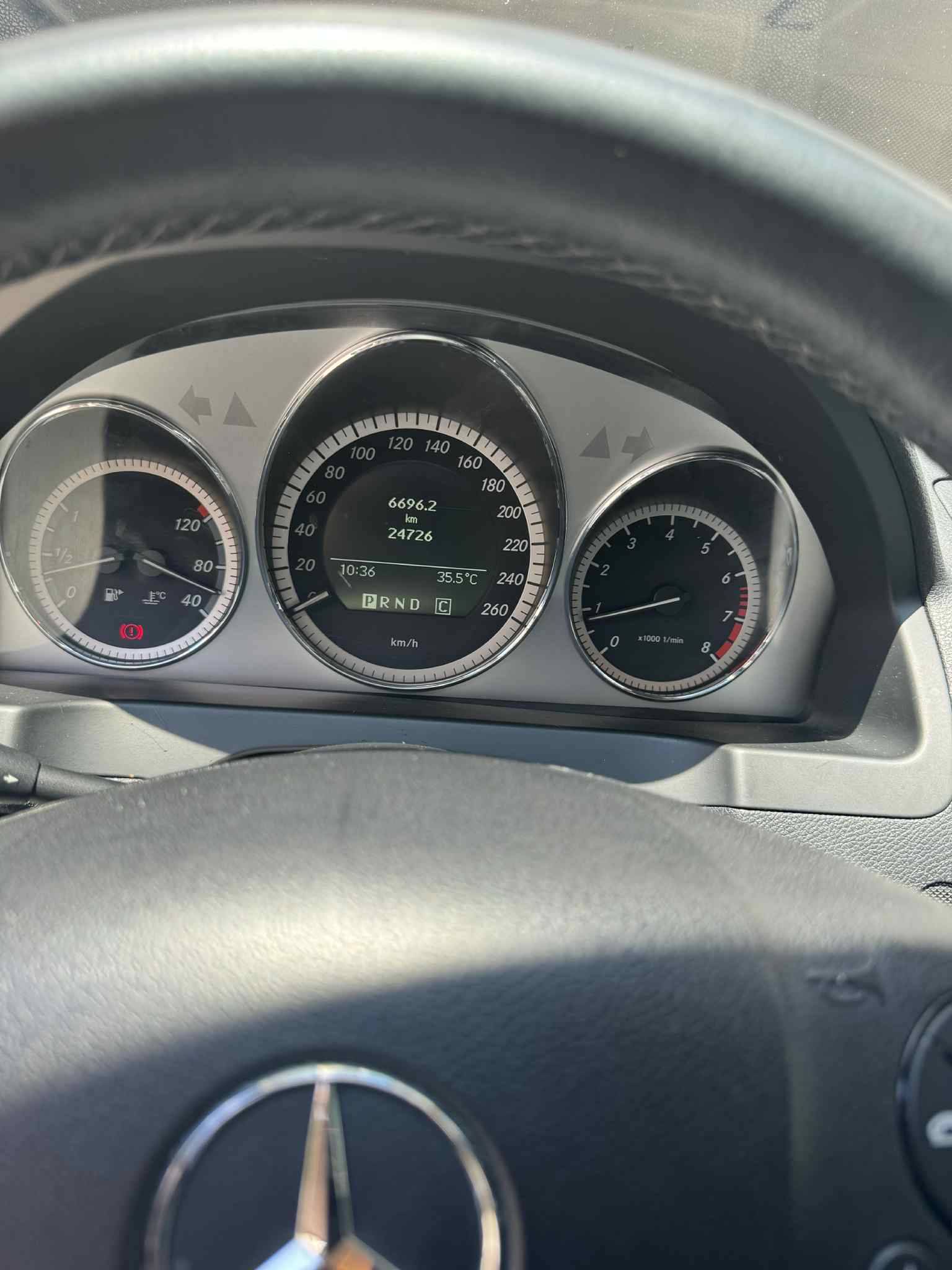 2010 Mercedes-Benz C-Class 2010 Mercedes-Benz C-Class