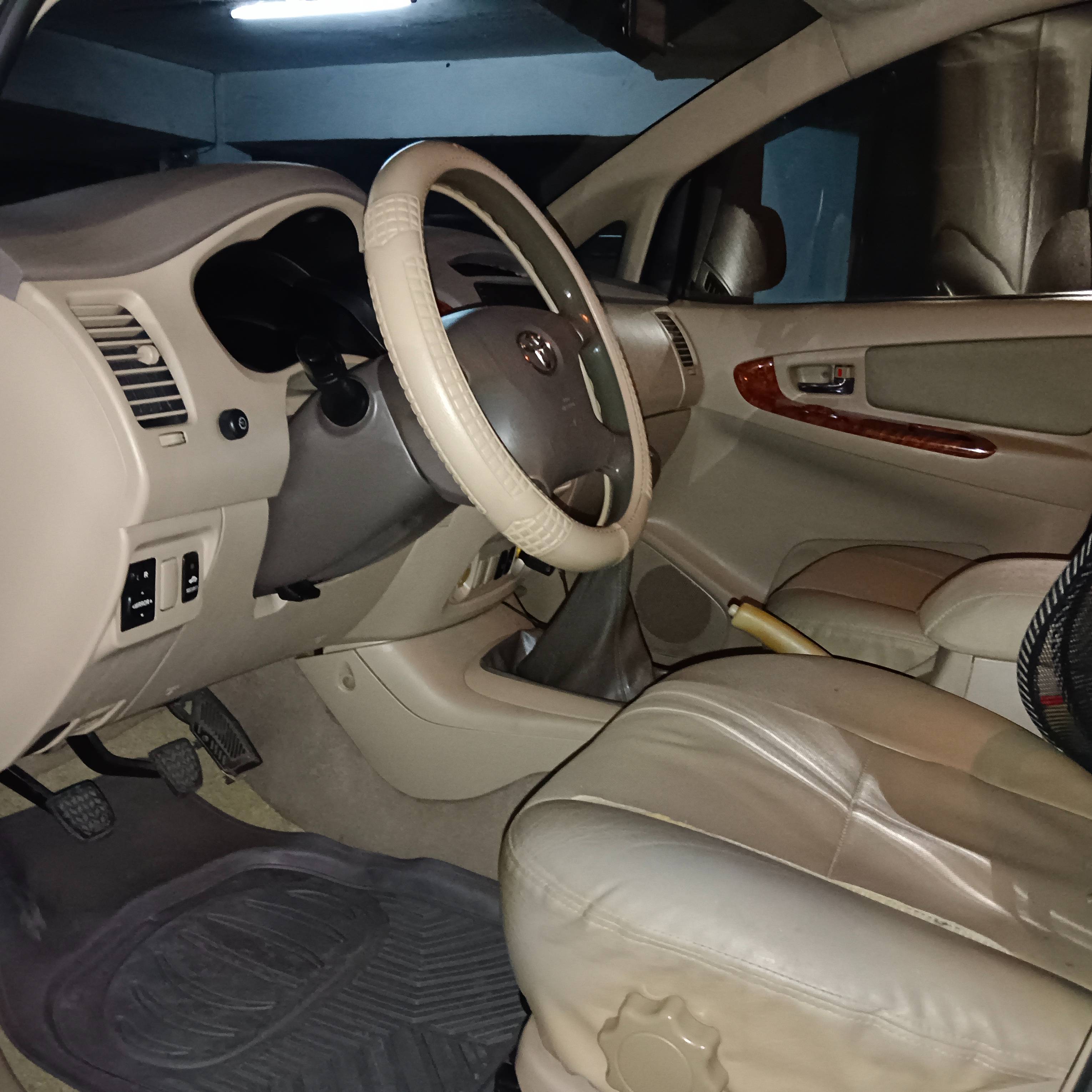 2008 Toyota Innova 2008 Toyota Innova