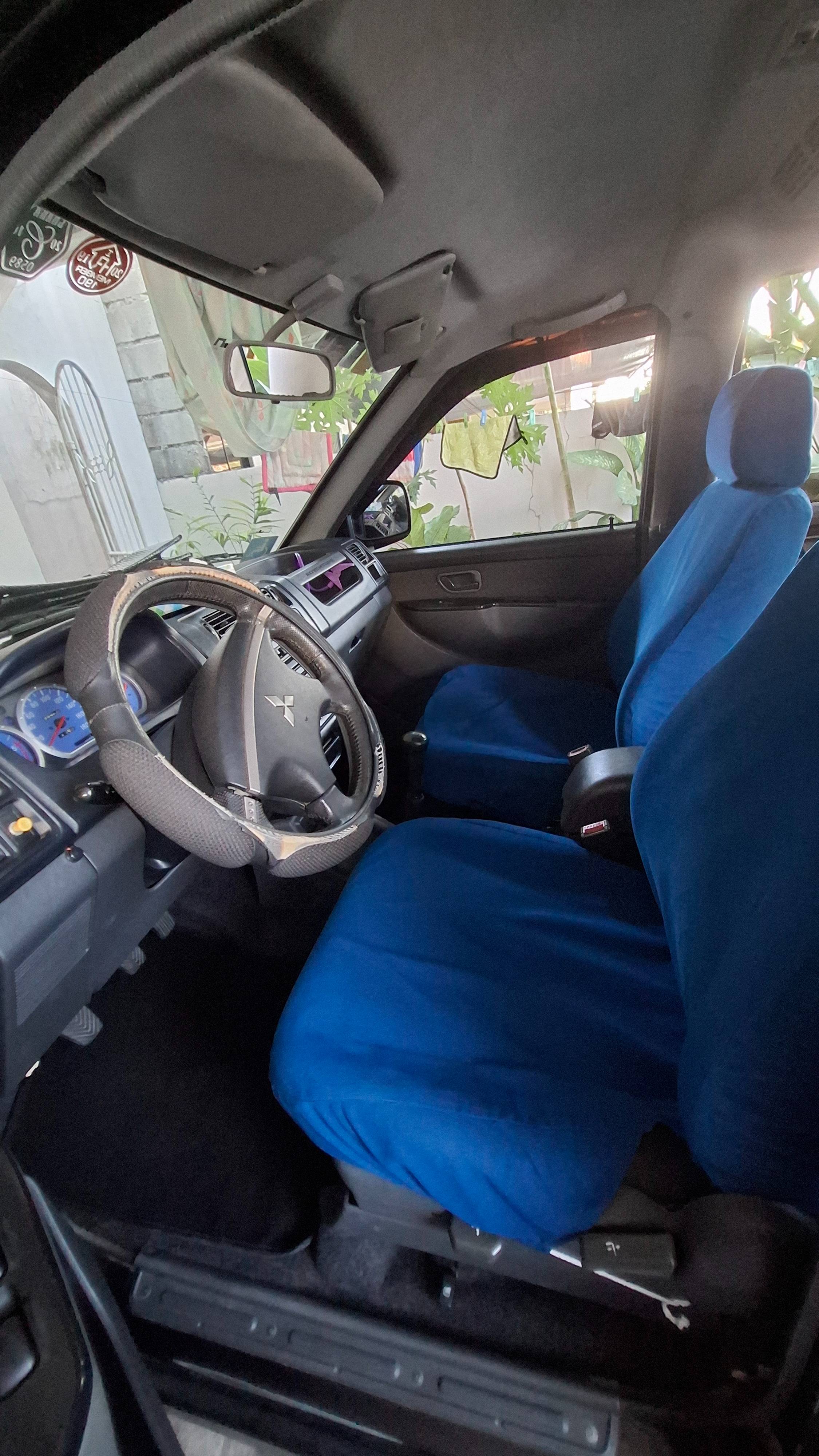 2010 Mitsubishi Adventure 2010 Mitsubishi Adventure