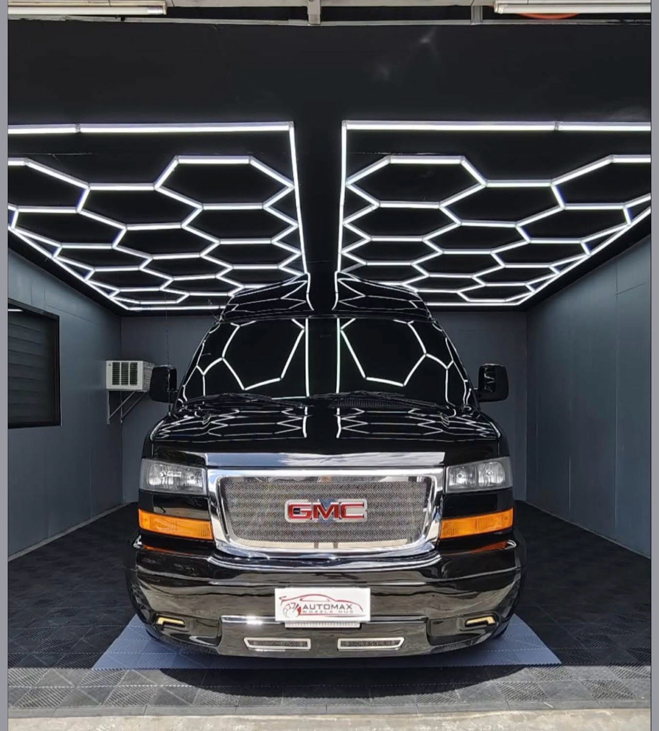 2018 GMC Savana