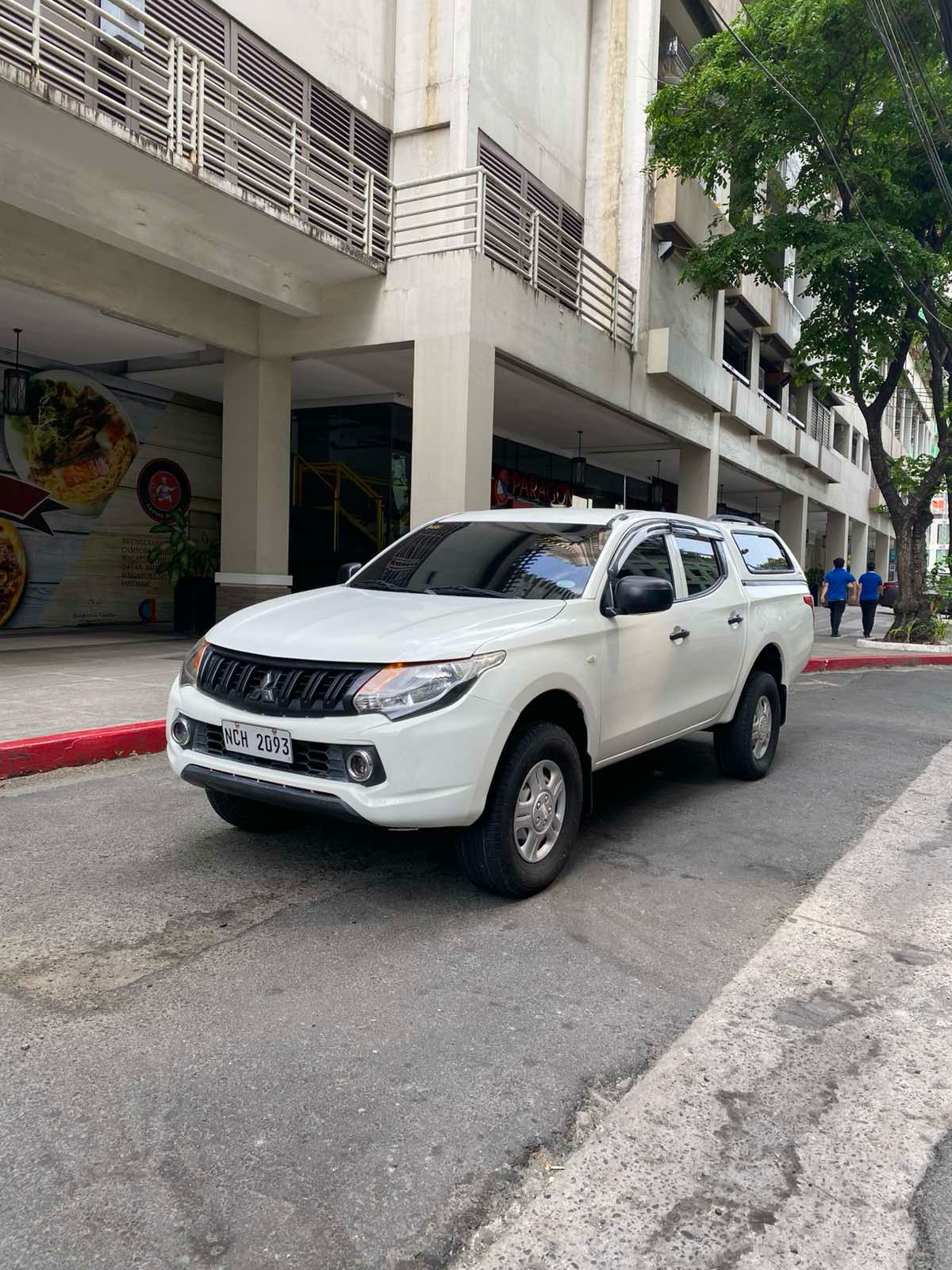 2015 Mitsubishi Strada