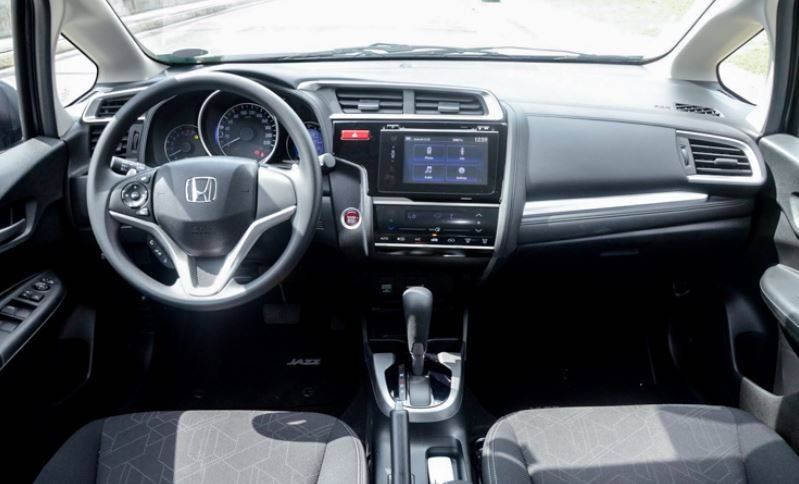 Second hand 2017 Honda Jazz 1.5 V CVT