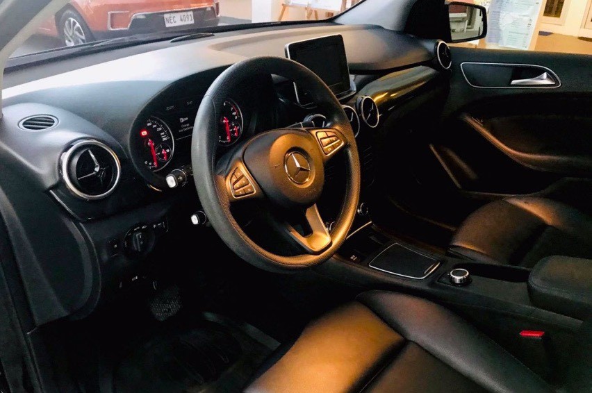 2015 Mercedes-Benz B-Class 2015 Mercedes-Benz B-Class