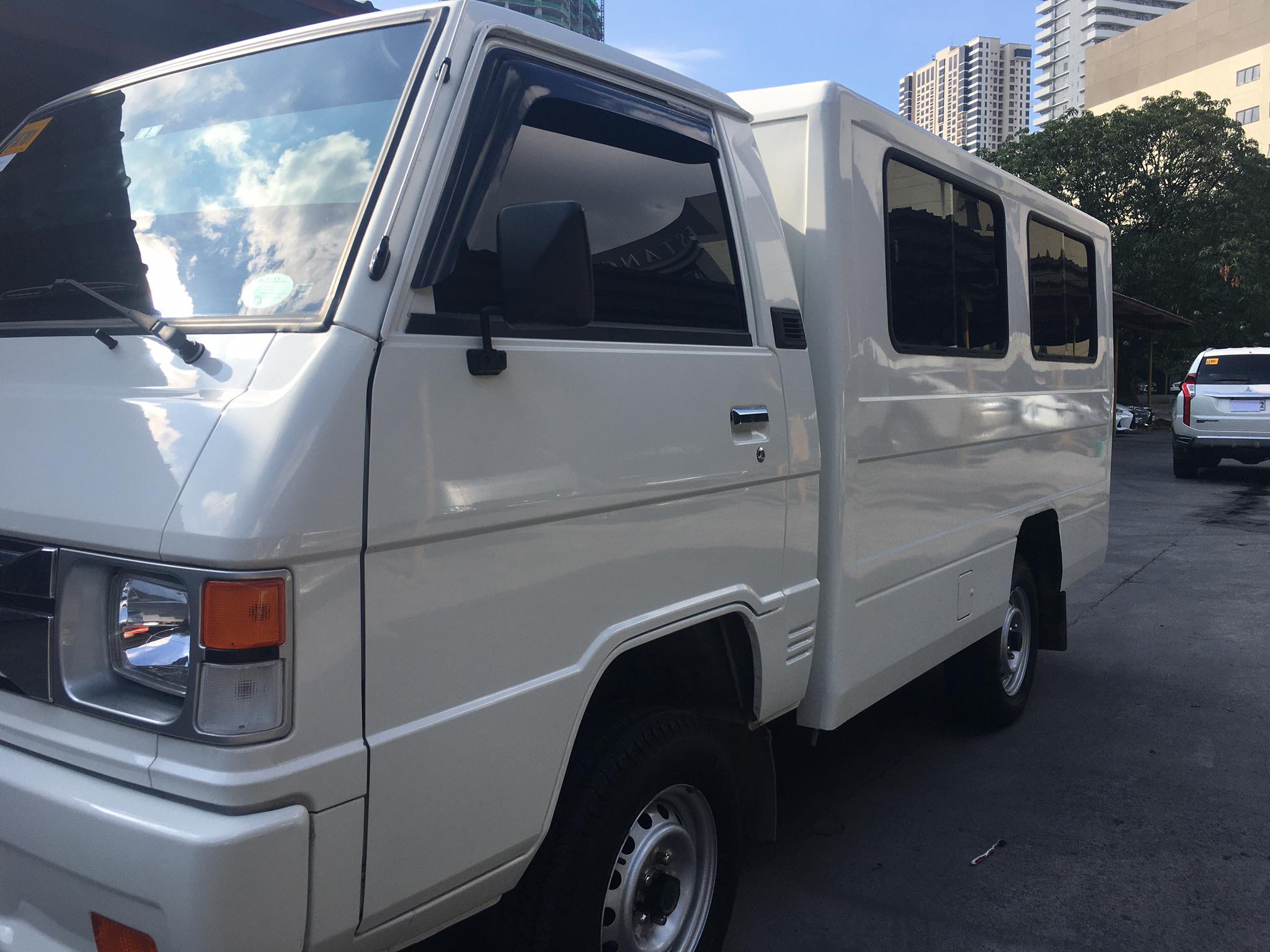 Used & 2nd hand Mitsubishi L300 for Sale in Philippines