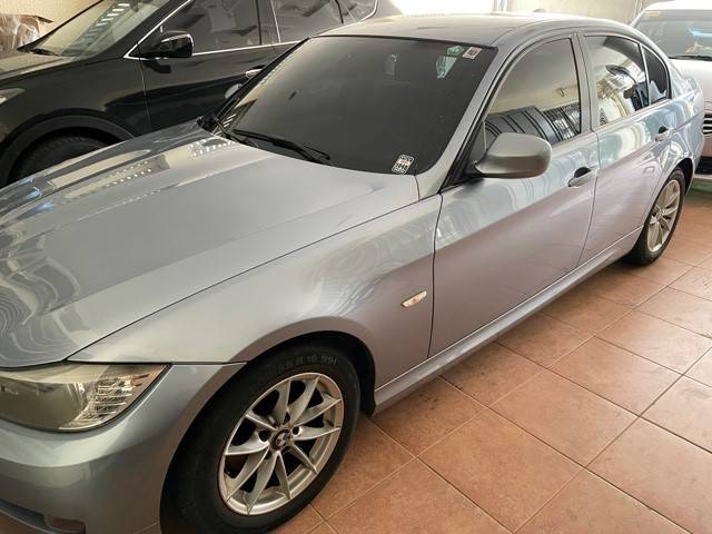 2013 BMW 318i 2013 BMW 318i