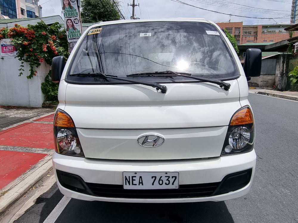 Second hand 2018 Hyundai H-100 2.6 GL 5M/T (Dsl-With AC)