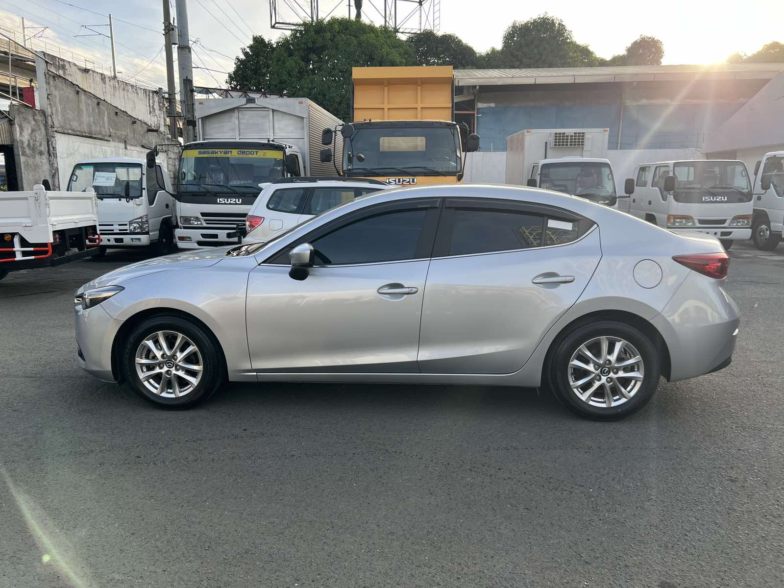2018 Mazda 3 Sedan 2018 Mazda 3 Sedan