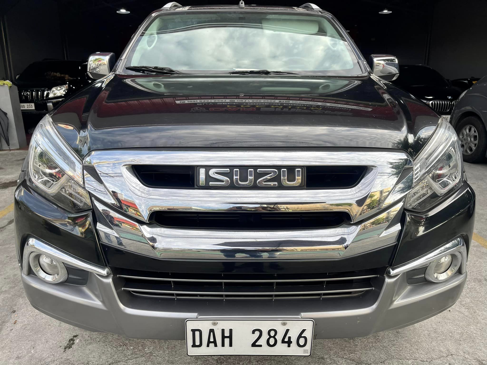 Second Hand 2018 Isuzu MU-X Second Hand 2018 Isuzu MU-X