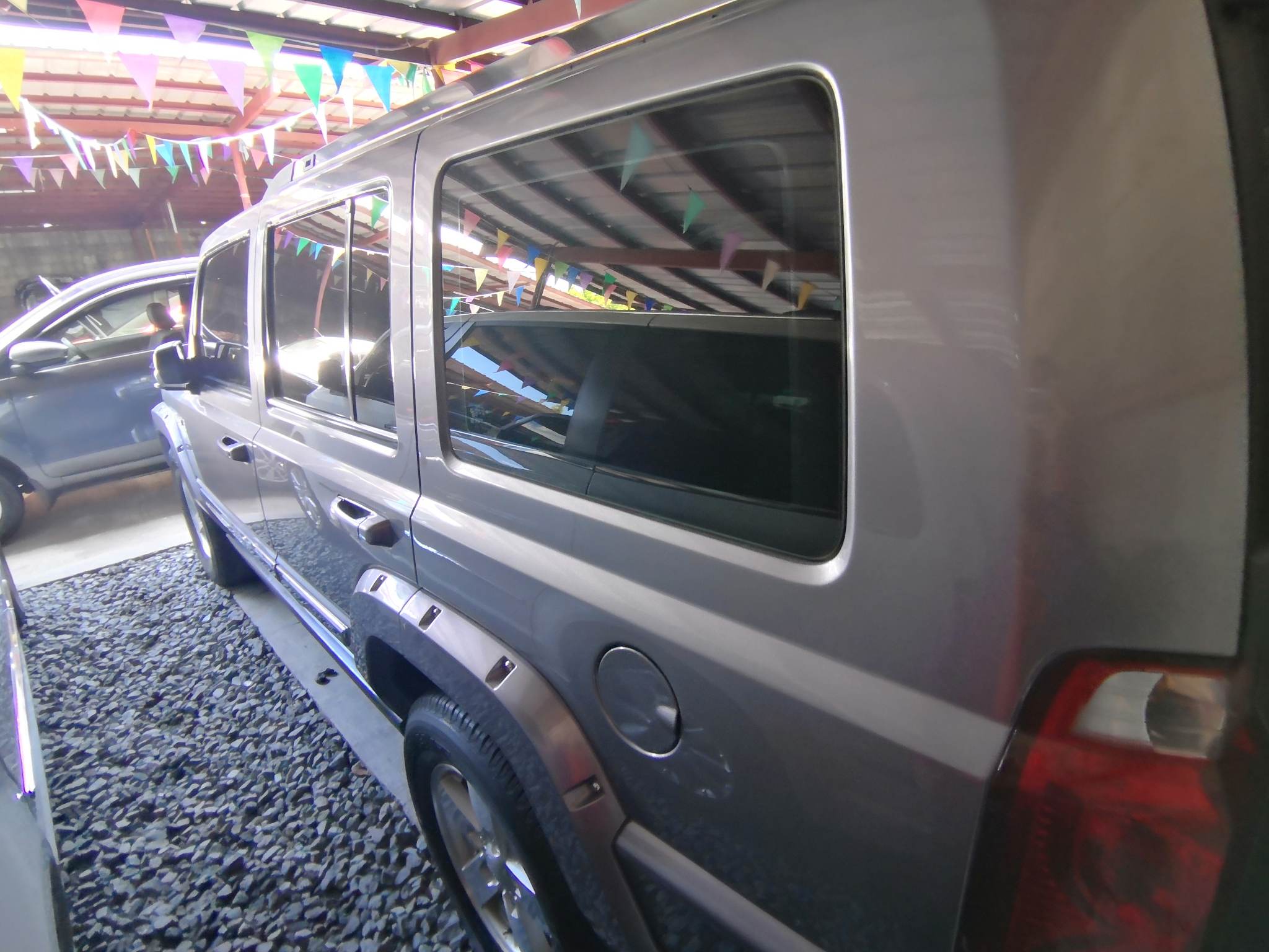 Old 2010 Jeep Commander 3.0L AT