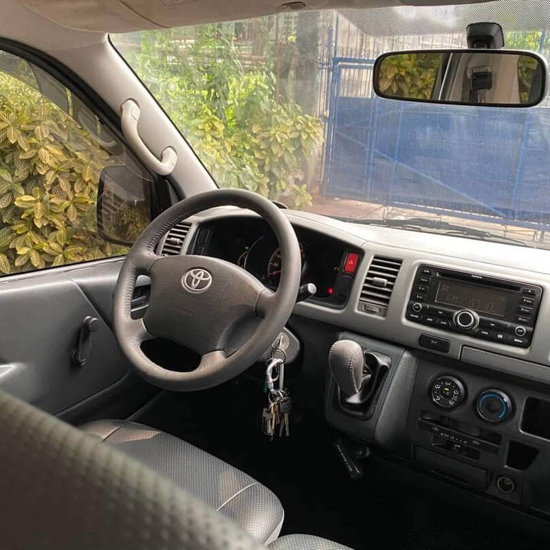 2nd Hand 2014 Toyota Hiace 2.5L Commuter MT