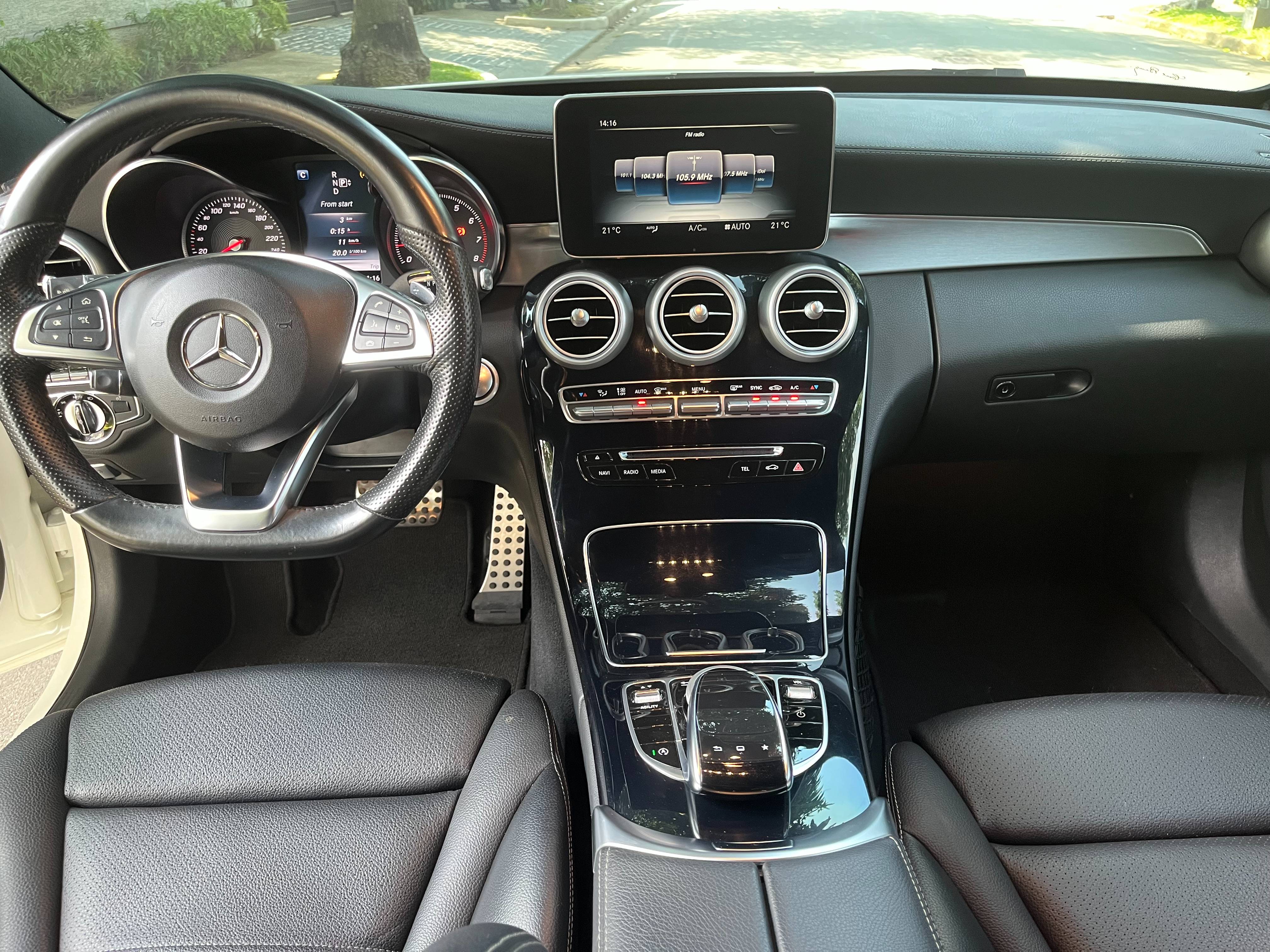 2015 Mercedes-Benz C250 2015 Mercedes-Benz C250