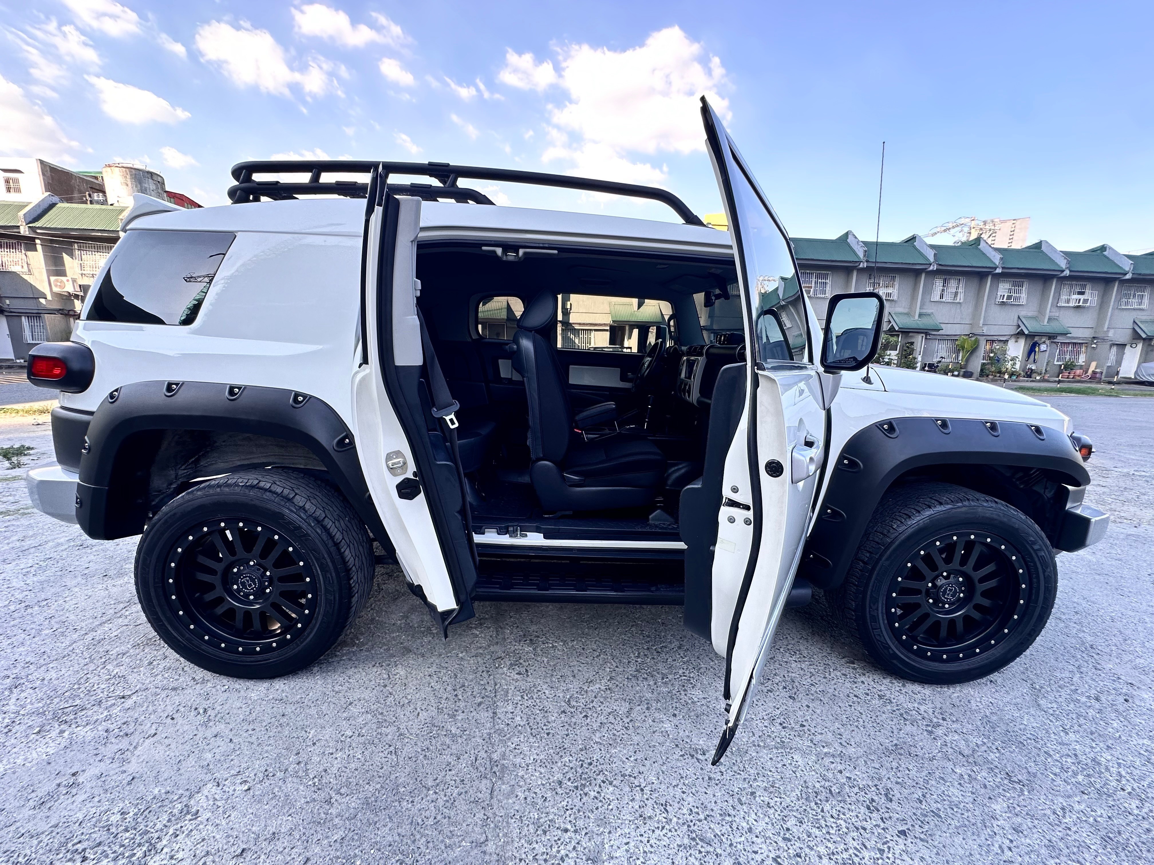 2015 Toyota FJ Cruiser 2015 Toyota FJ Cruiser