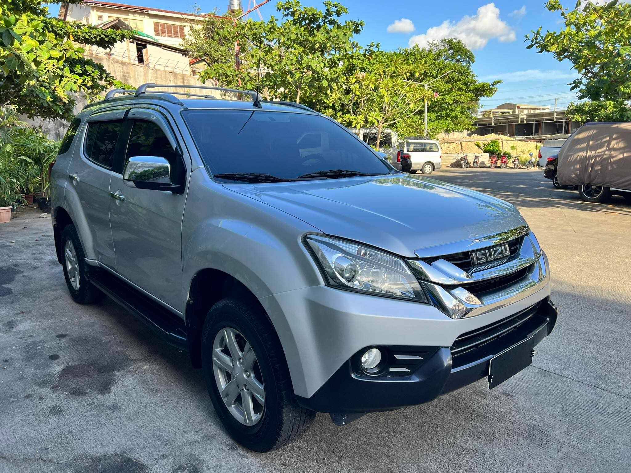 Second Hand 2017 Isuzu mu-X Second Hand 2017 Isuzu mu-X