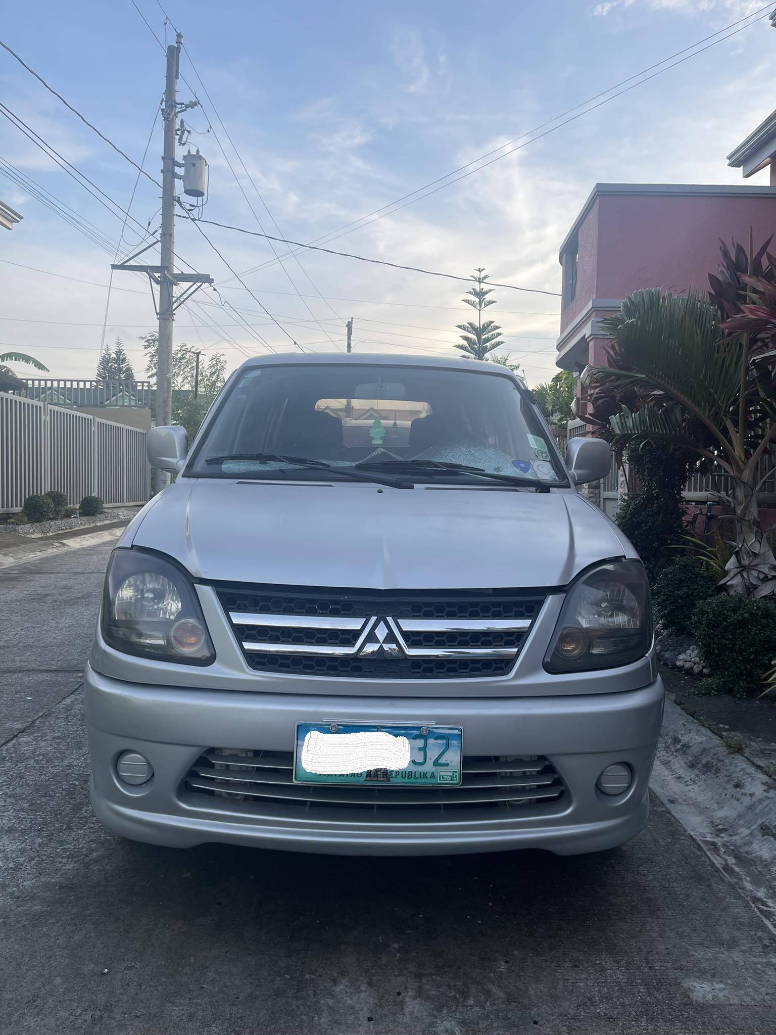 Second Hand 2010 Mitsubishi Adventure Second Hand 2010 Mitsubishi Adventure
