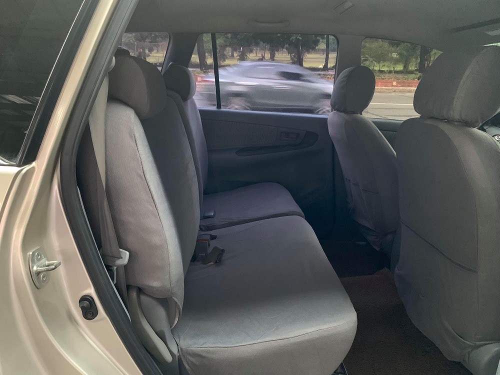 2009 Toyota Innova 2009 Toyota Innova