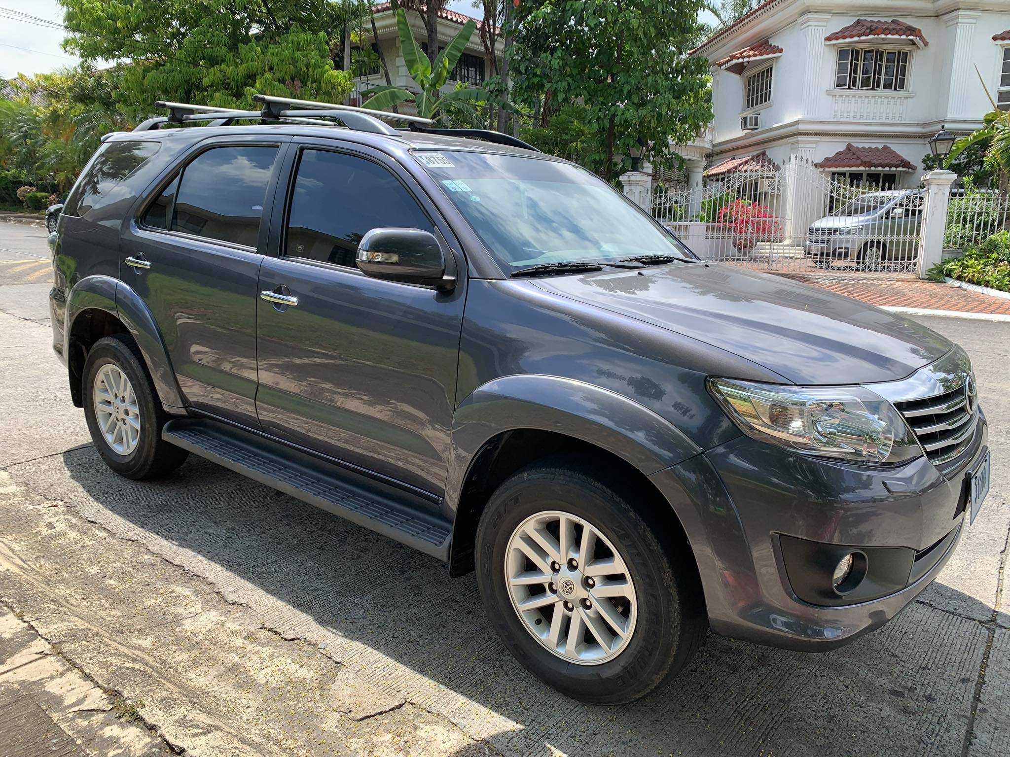 2012 Toyota Fortuner 2012 Toyota Fortuner