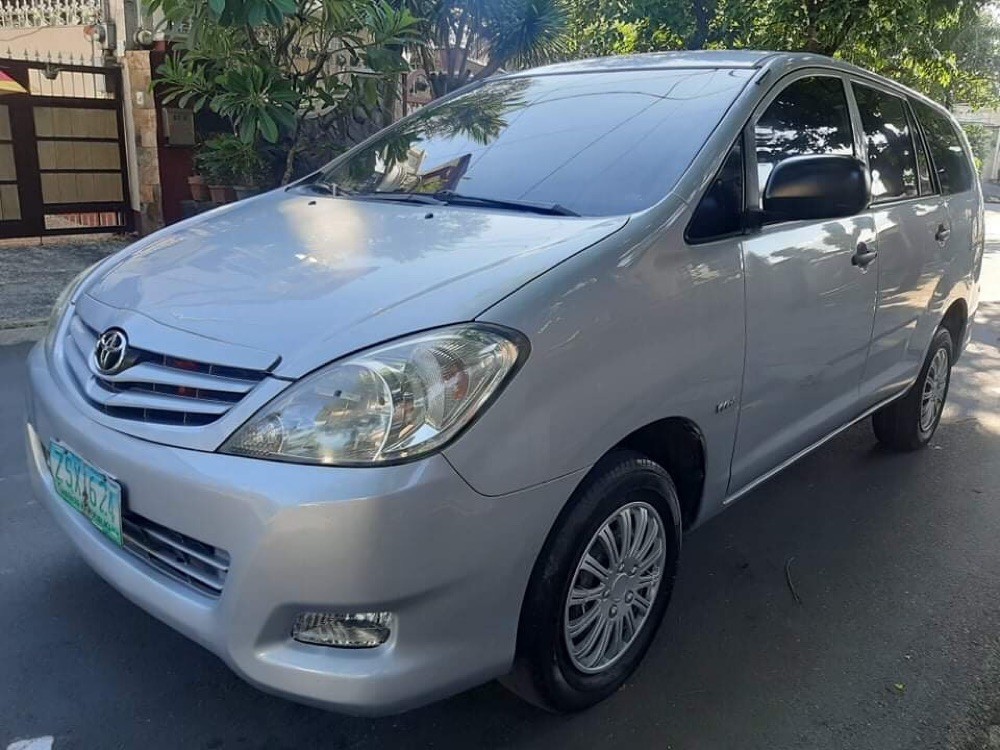 2009 Toyota Innova 2009 Toyota Innova