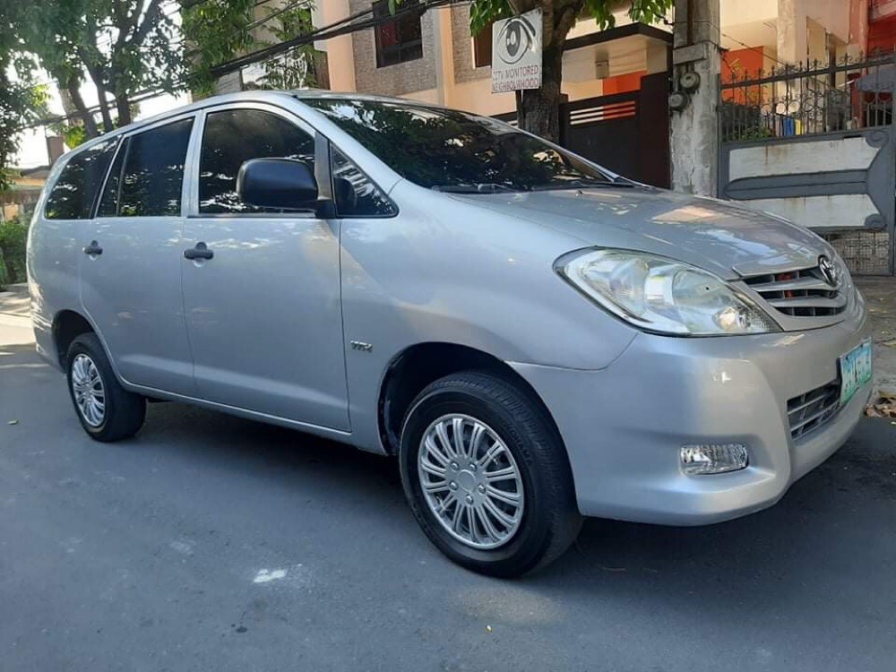 2009 Toyota Innova 2009 Toyota Innova
