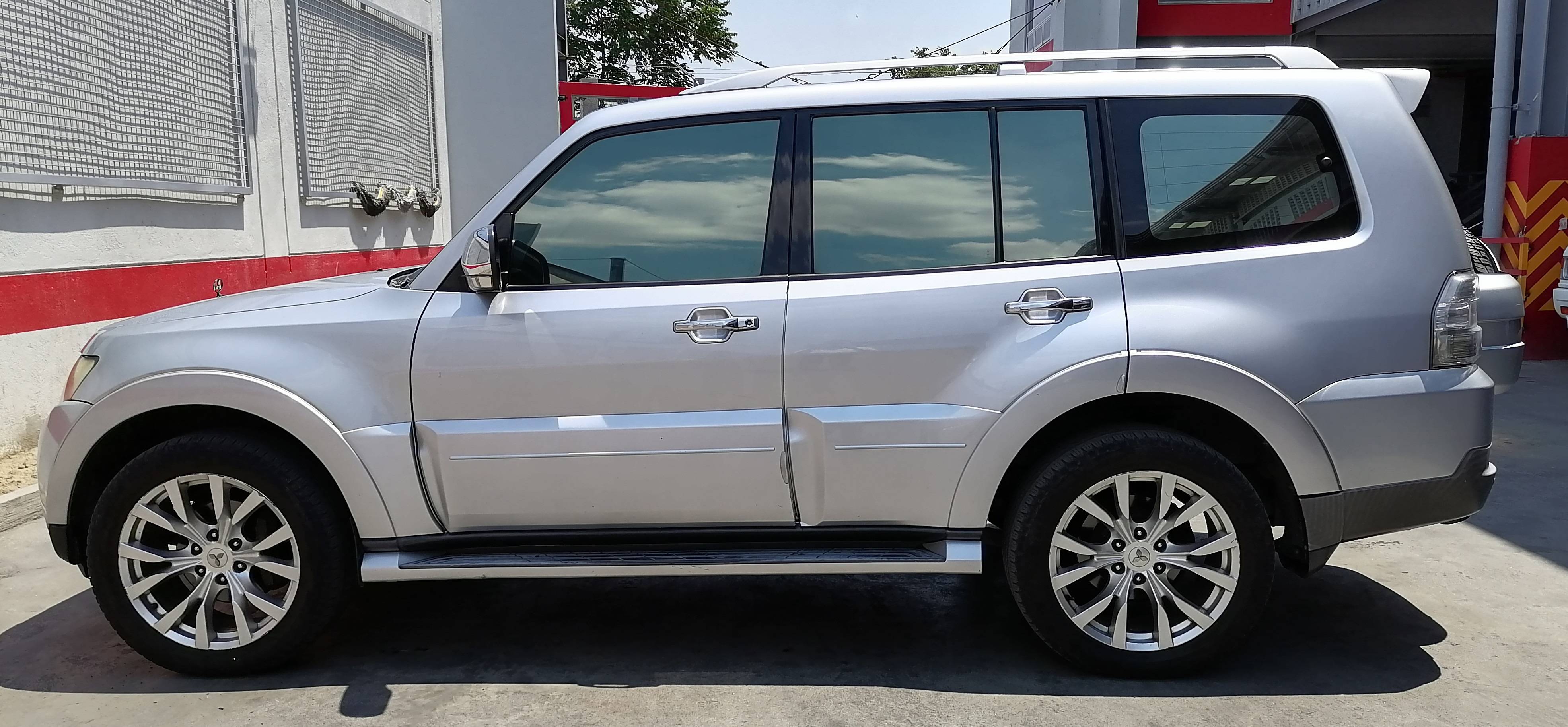 2010 Mitsubishi Pajero 2010 Mitsubishi Pajero