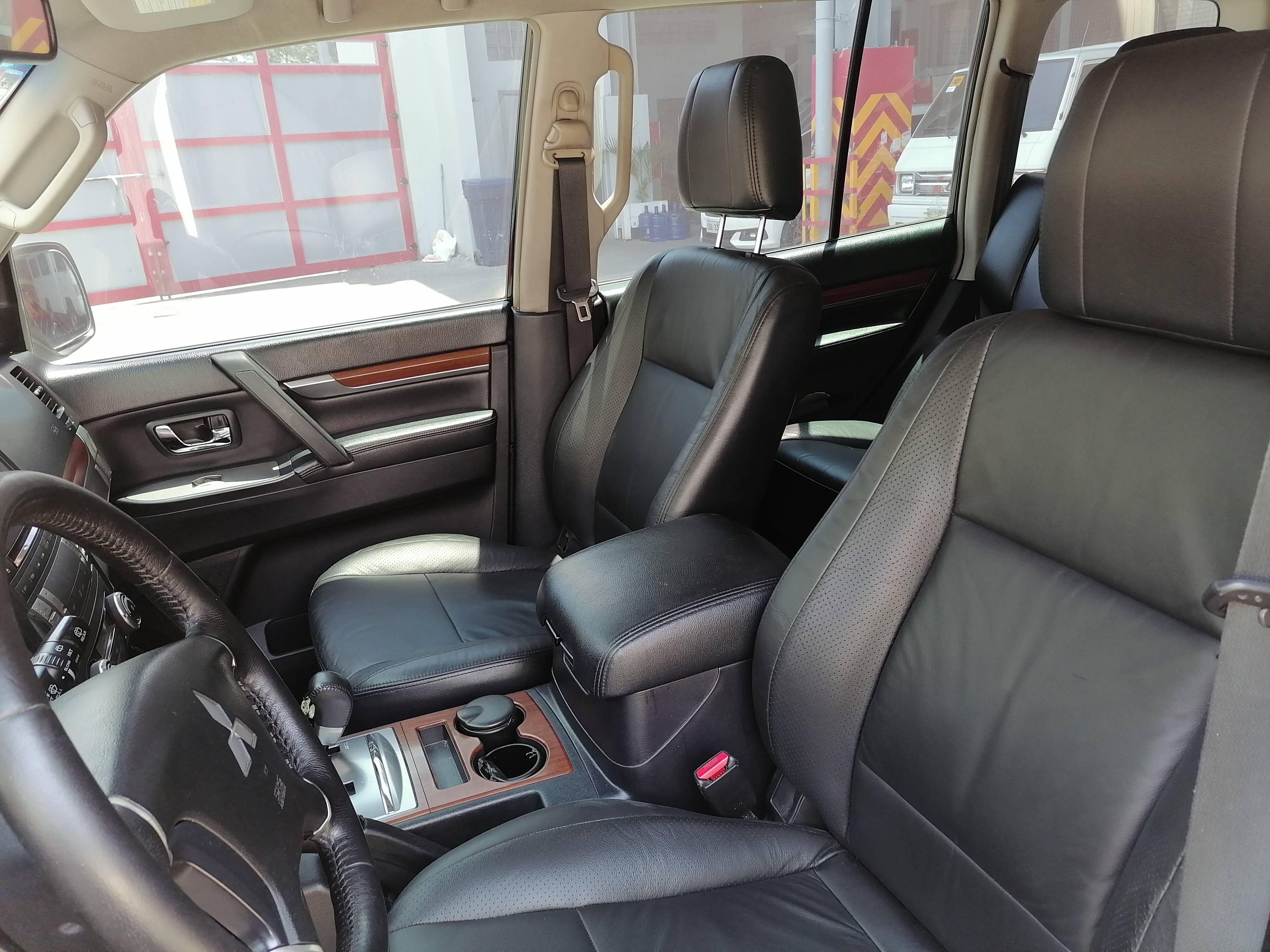 2010 Mitsubishi Pajero 2010 Mitsubishi Pajero