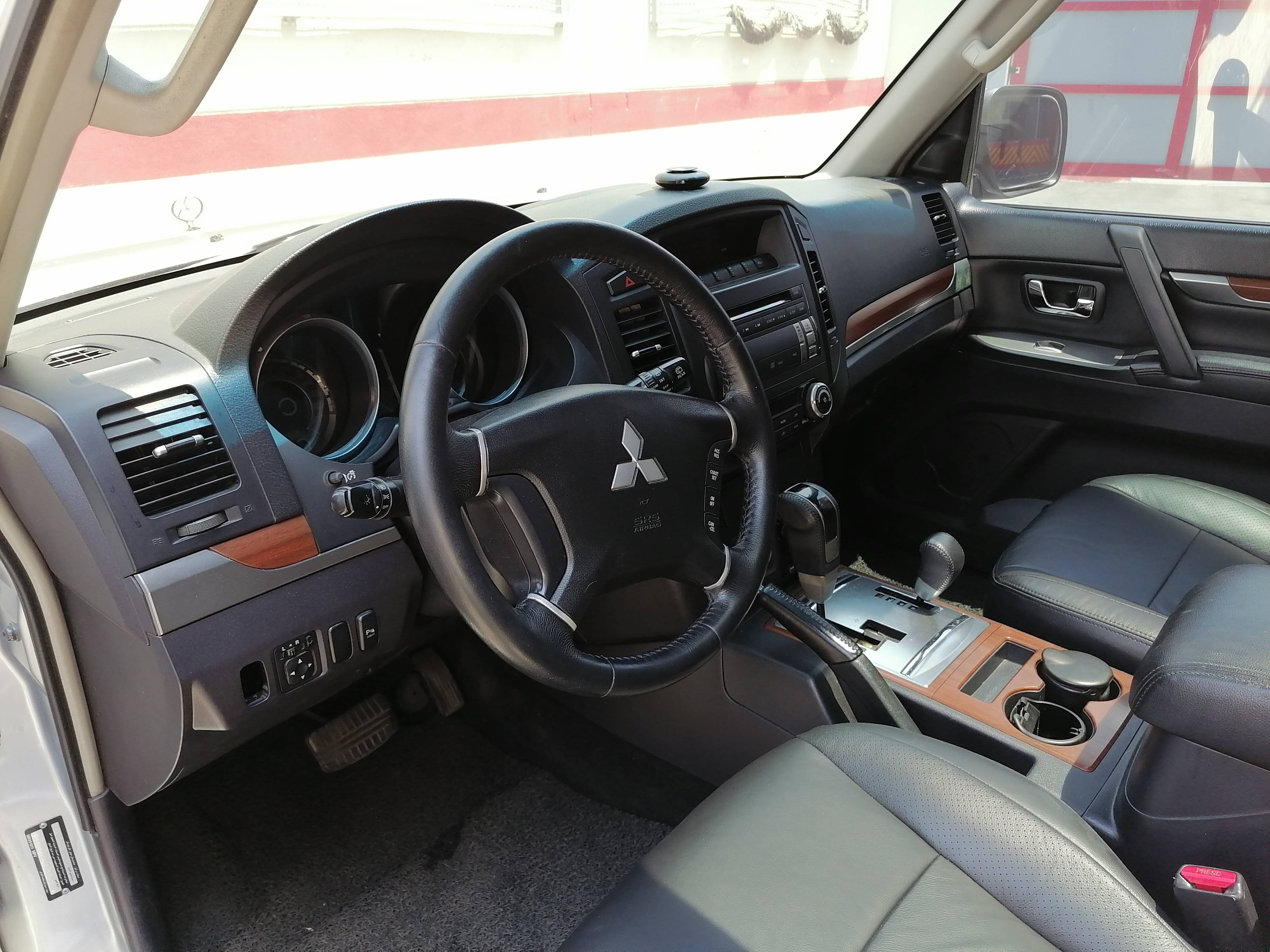 2010 Mitsubishi Pajero 2010 Mitsubishi Pajero