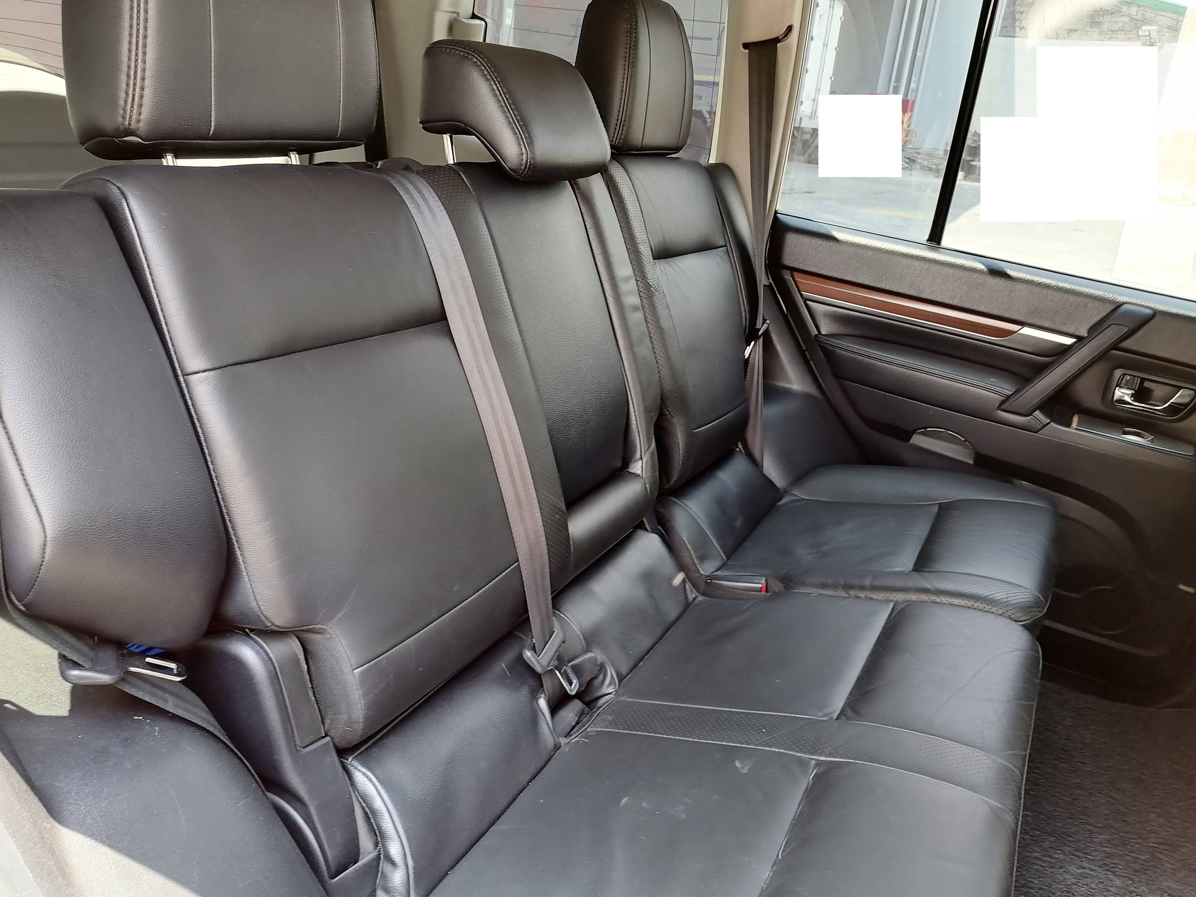 2010 Mitsubishi Pajero 2010 Mitsubishi Pajero