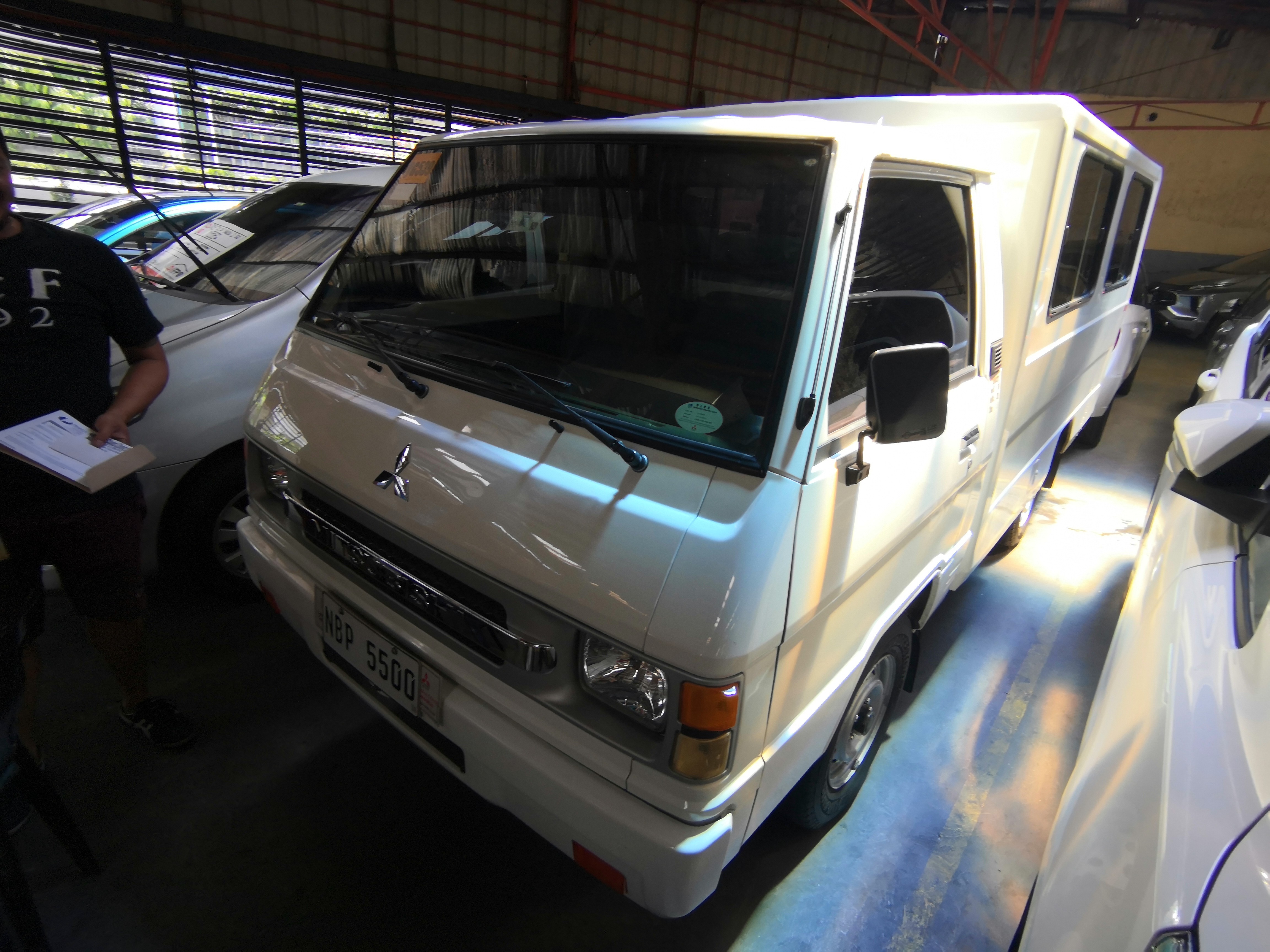 2018 Mitsubishi L300 2018 Mitsubishi L300