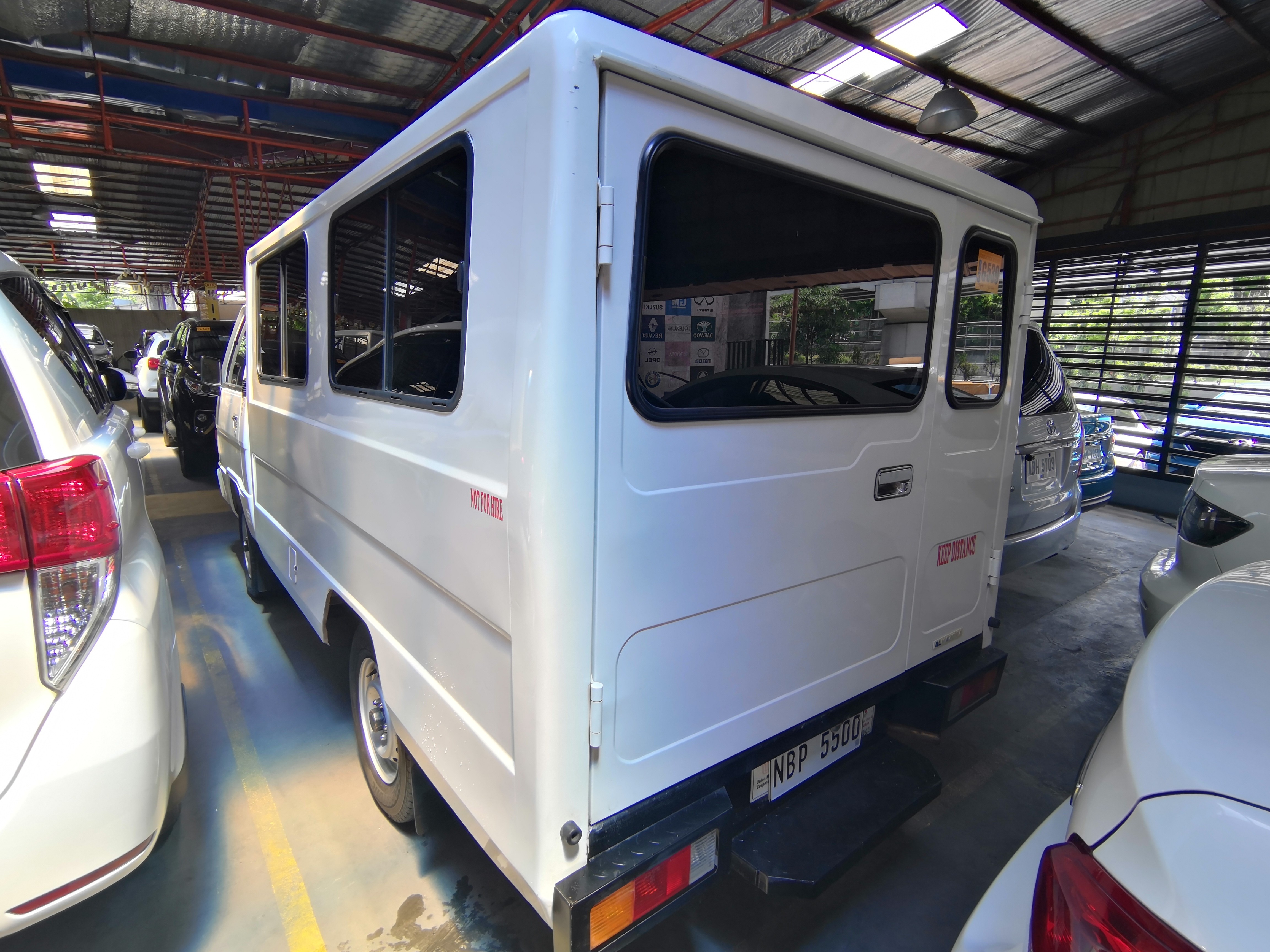 2018 Mitsubishi L300 2018 Mitsubishi L300