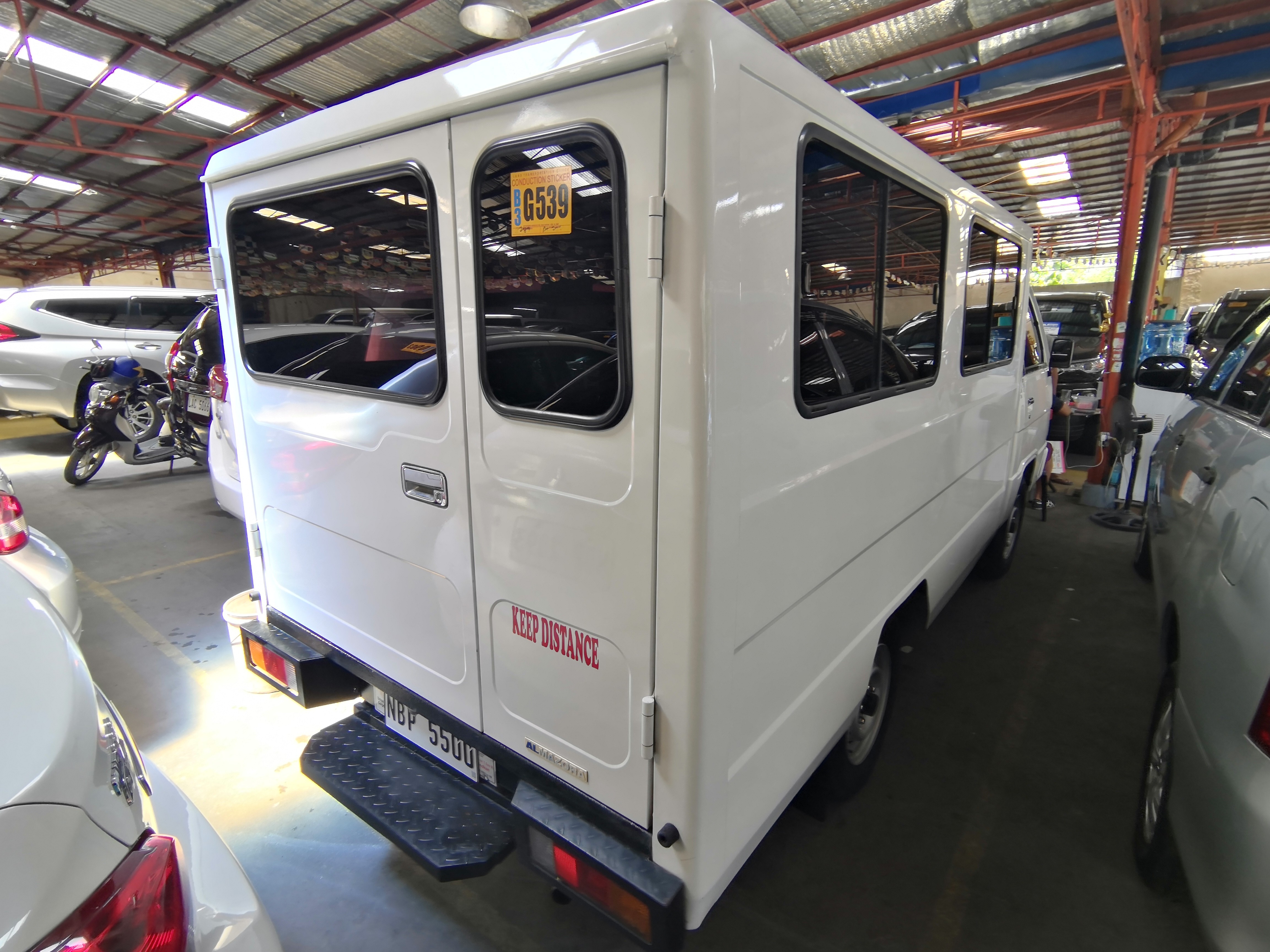 2018 Mitsubishi L300 2018 Mitsubishi L300