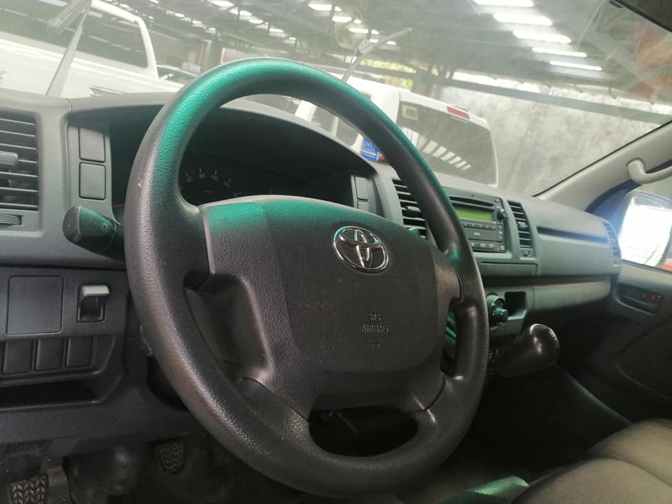 2nd Hand 2015 Toyota Hiace 2.5L Commuter MT