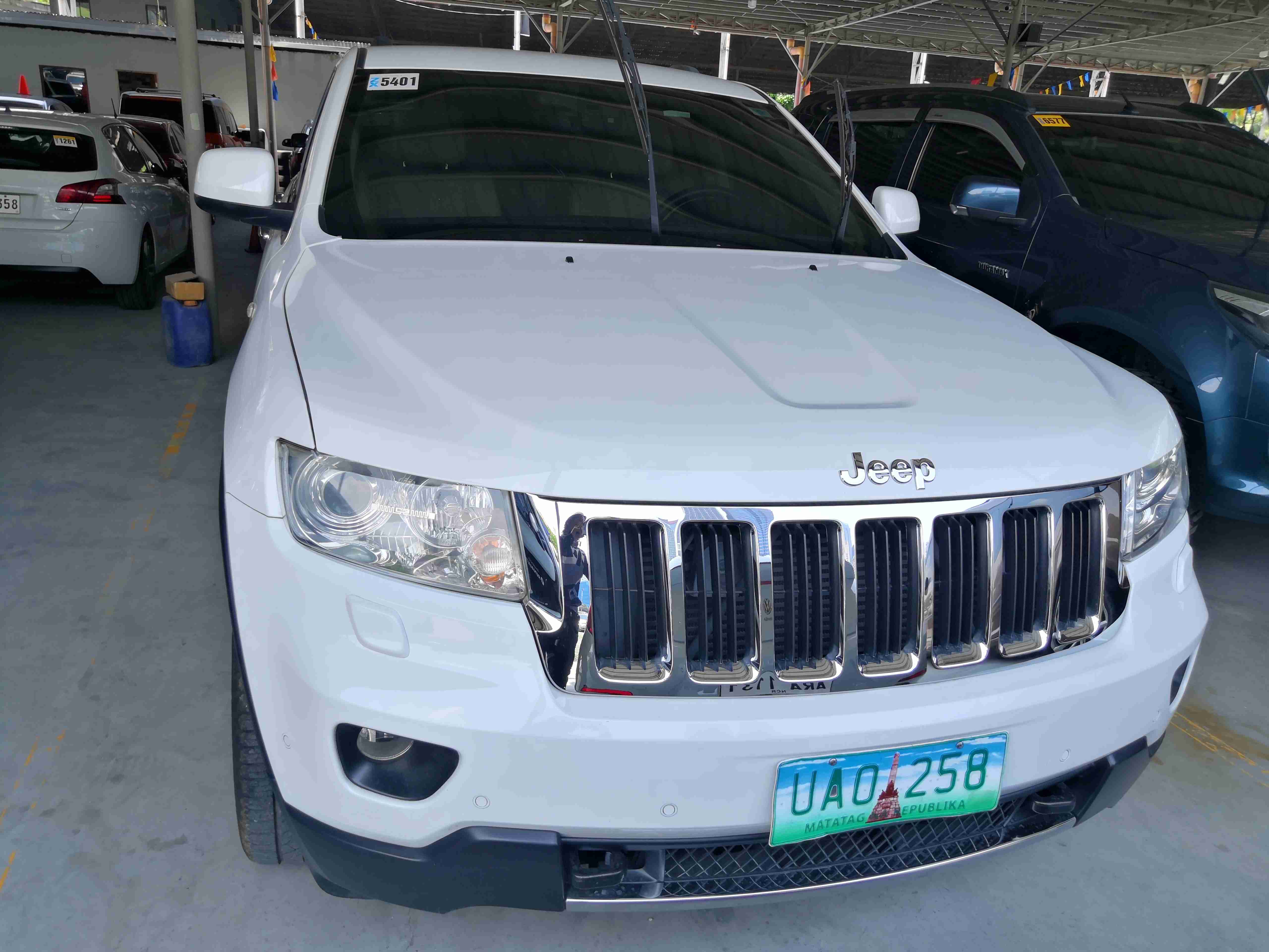 Second hand 2013 Jeep Grand Cherokee Limited