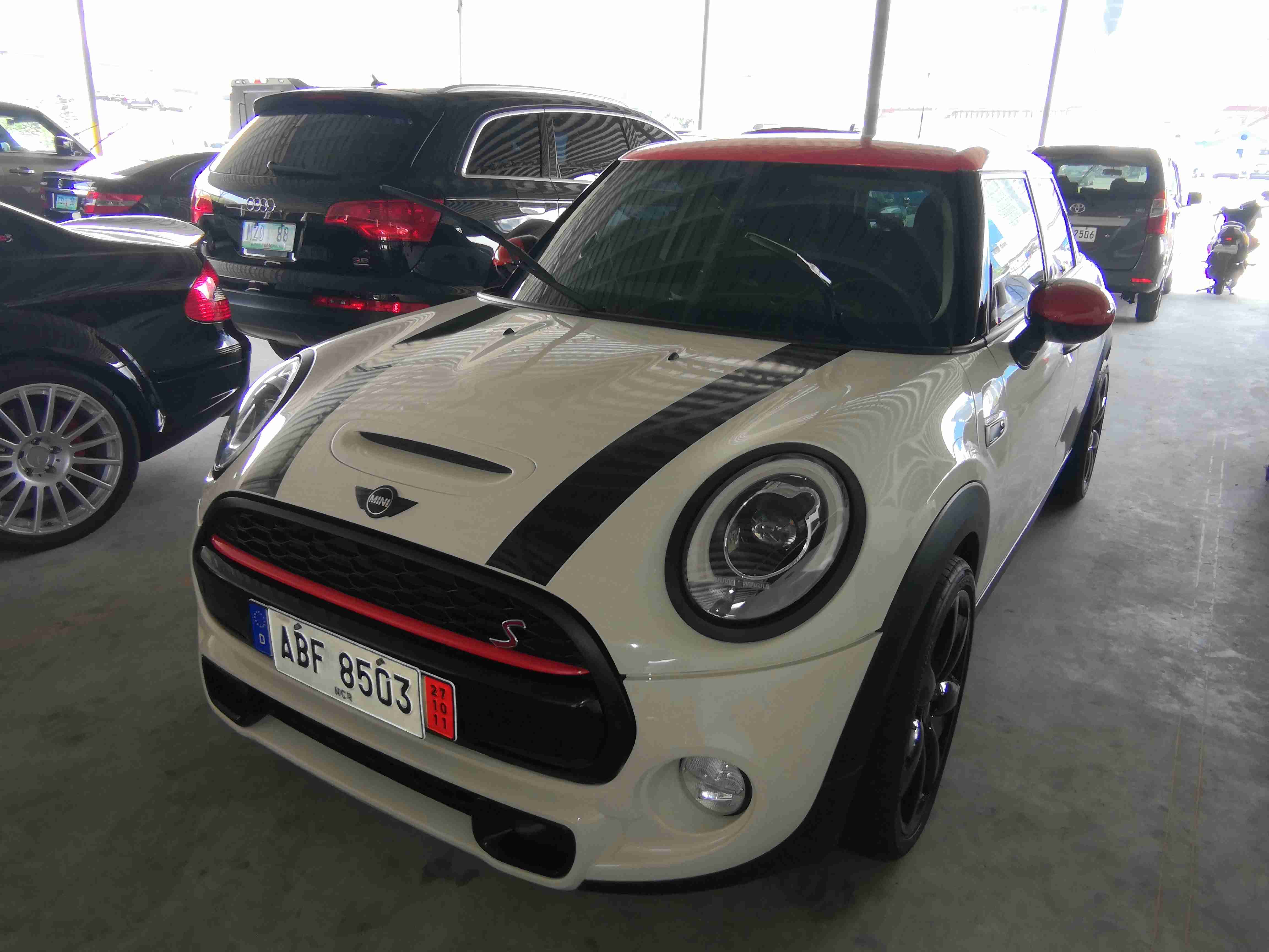 2016 MINI Cooper 2016 MINI Cooper