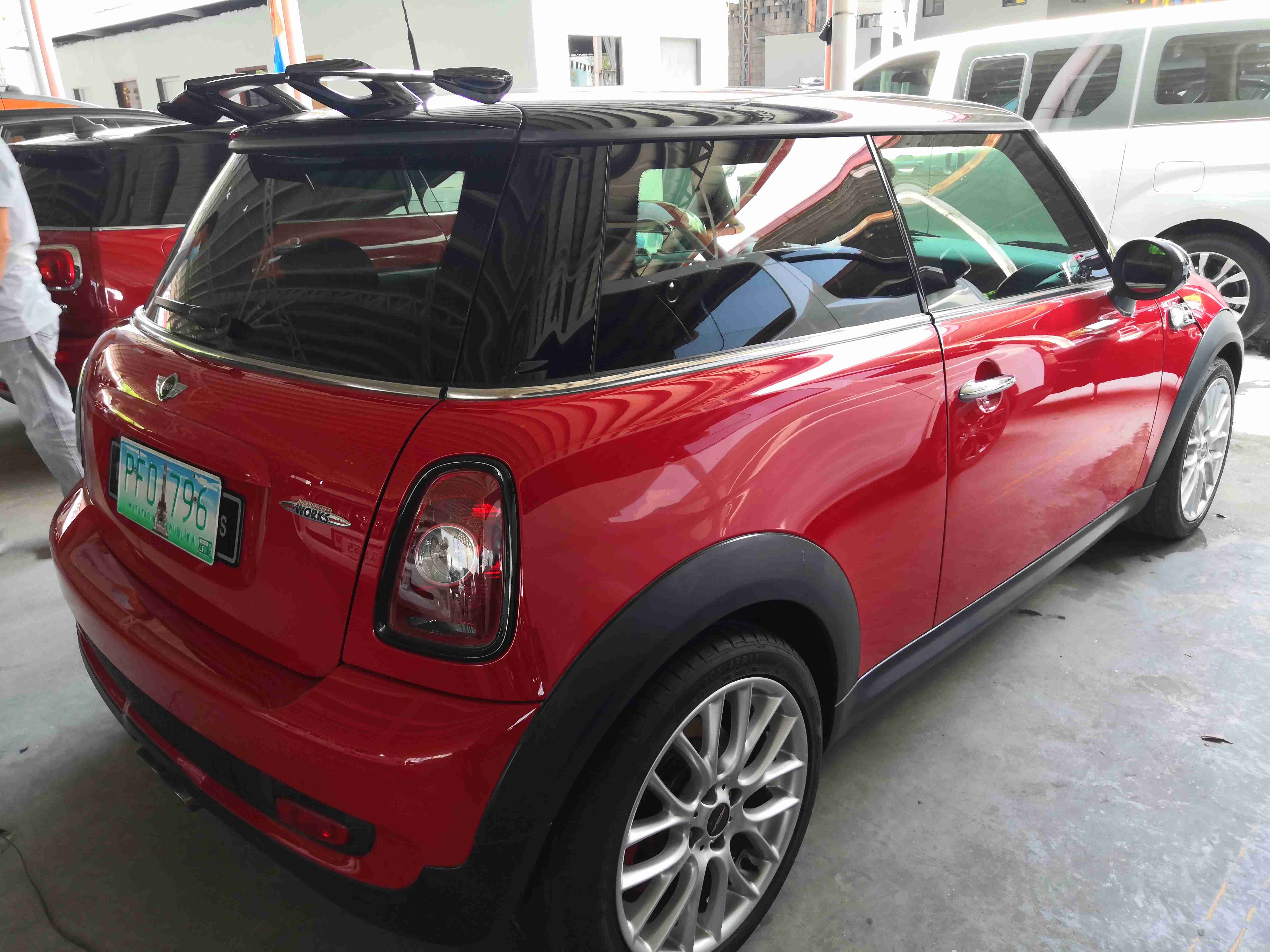 2010 MINI Cooper 2010 MINI Cooper