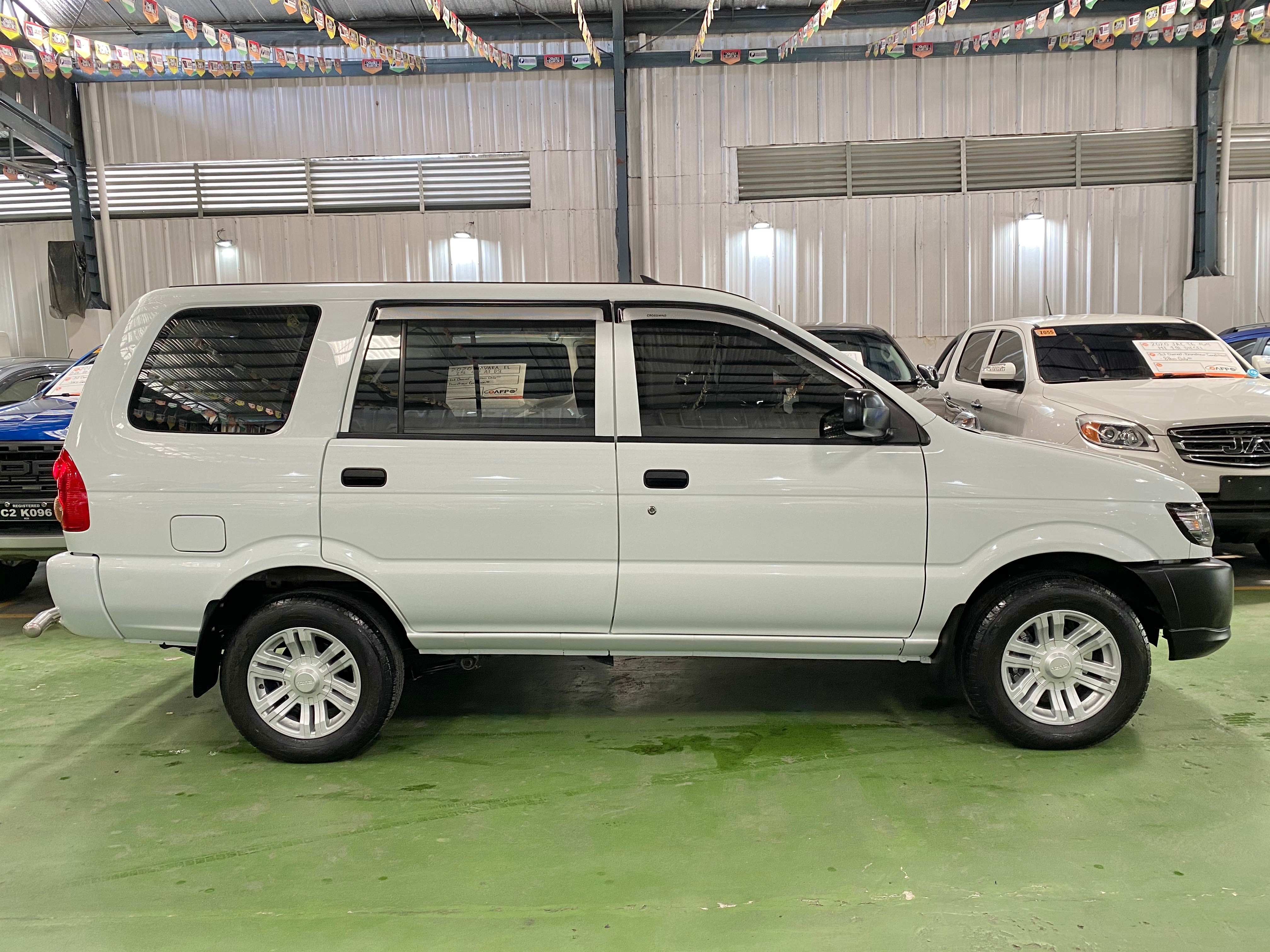 2017 Isuzu Crosswind 2017 Isuzu Crosswind