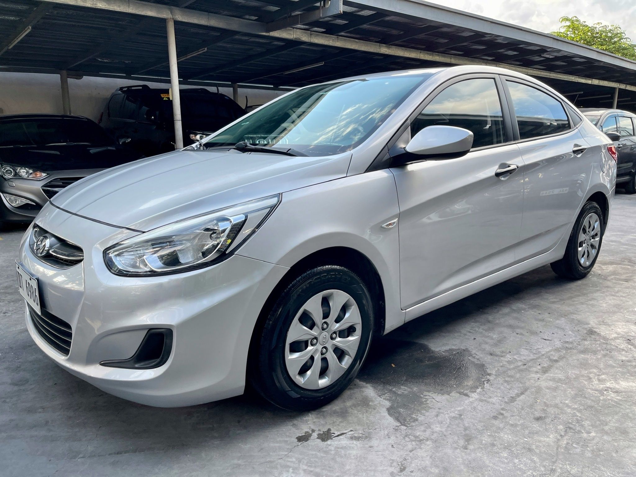 Second hand 2016 Hyundai Accent 1.4 GL 6AT