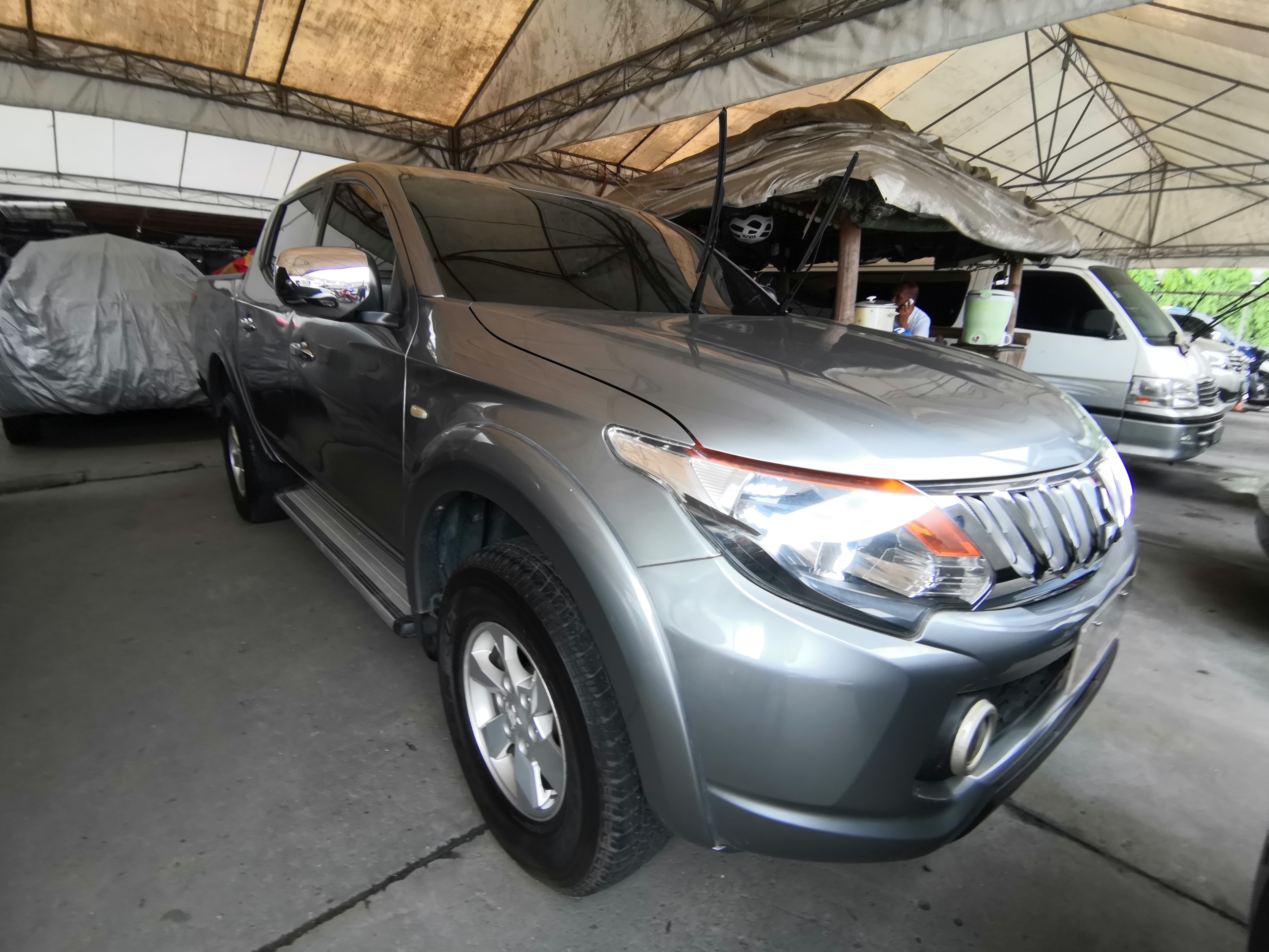 Second Hand 2015 Mitsubishi Strada Second Hand 2015 Mitsubishi Strada