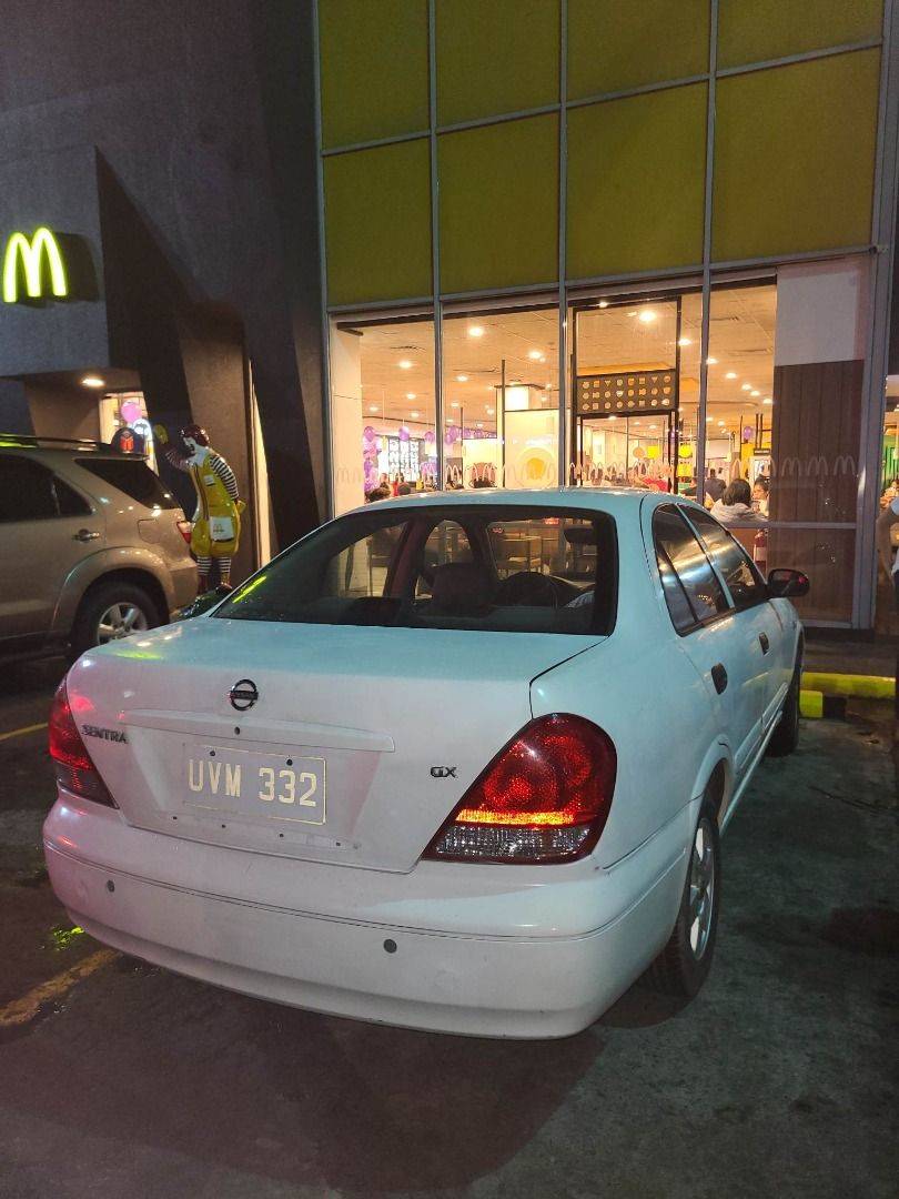 2010 Nissan Sentra 2010 Nissan Sentra