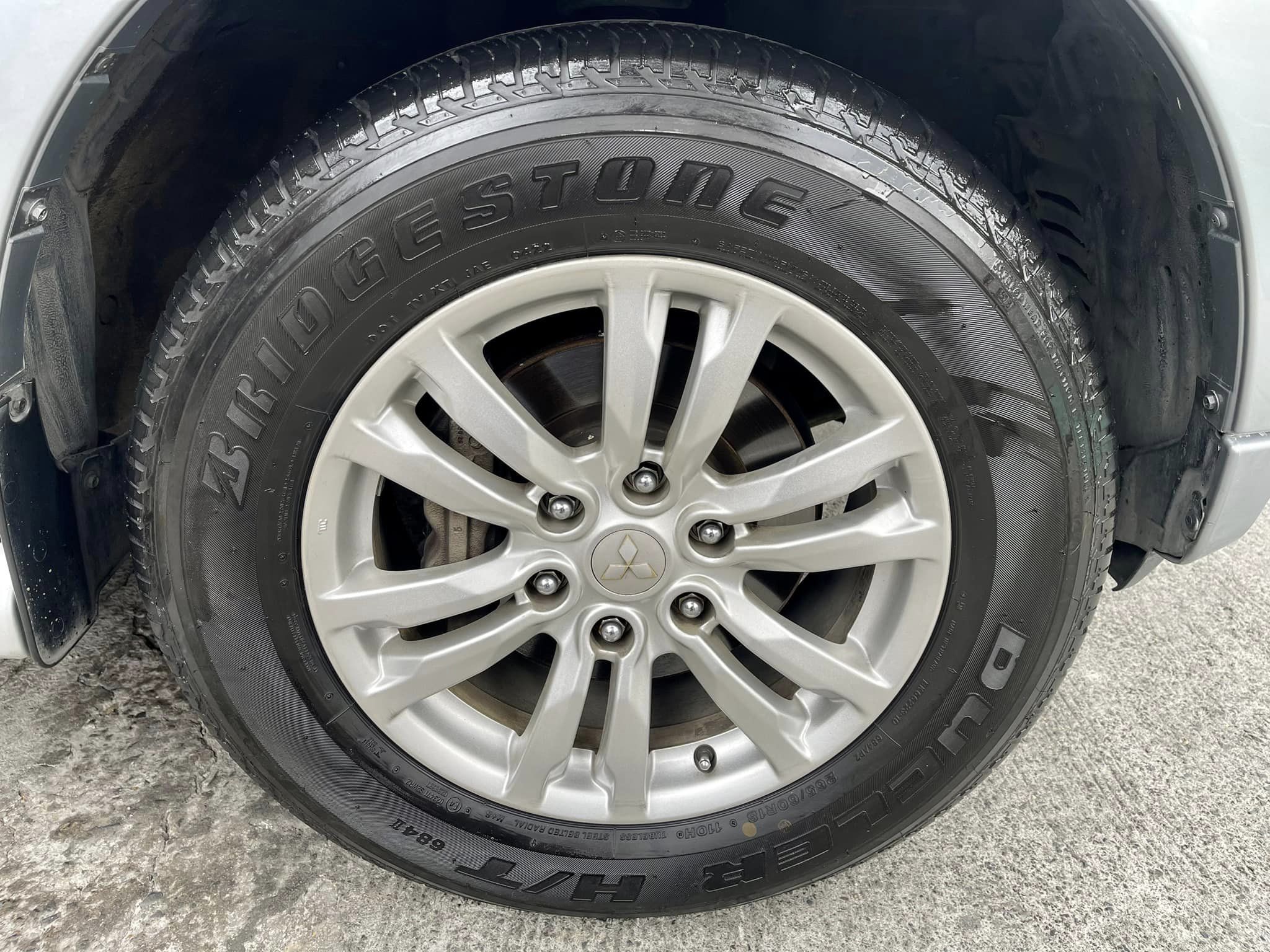 2015 Mitsubishi Pajero 2015 Mitsubishi Pajero