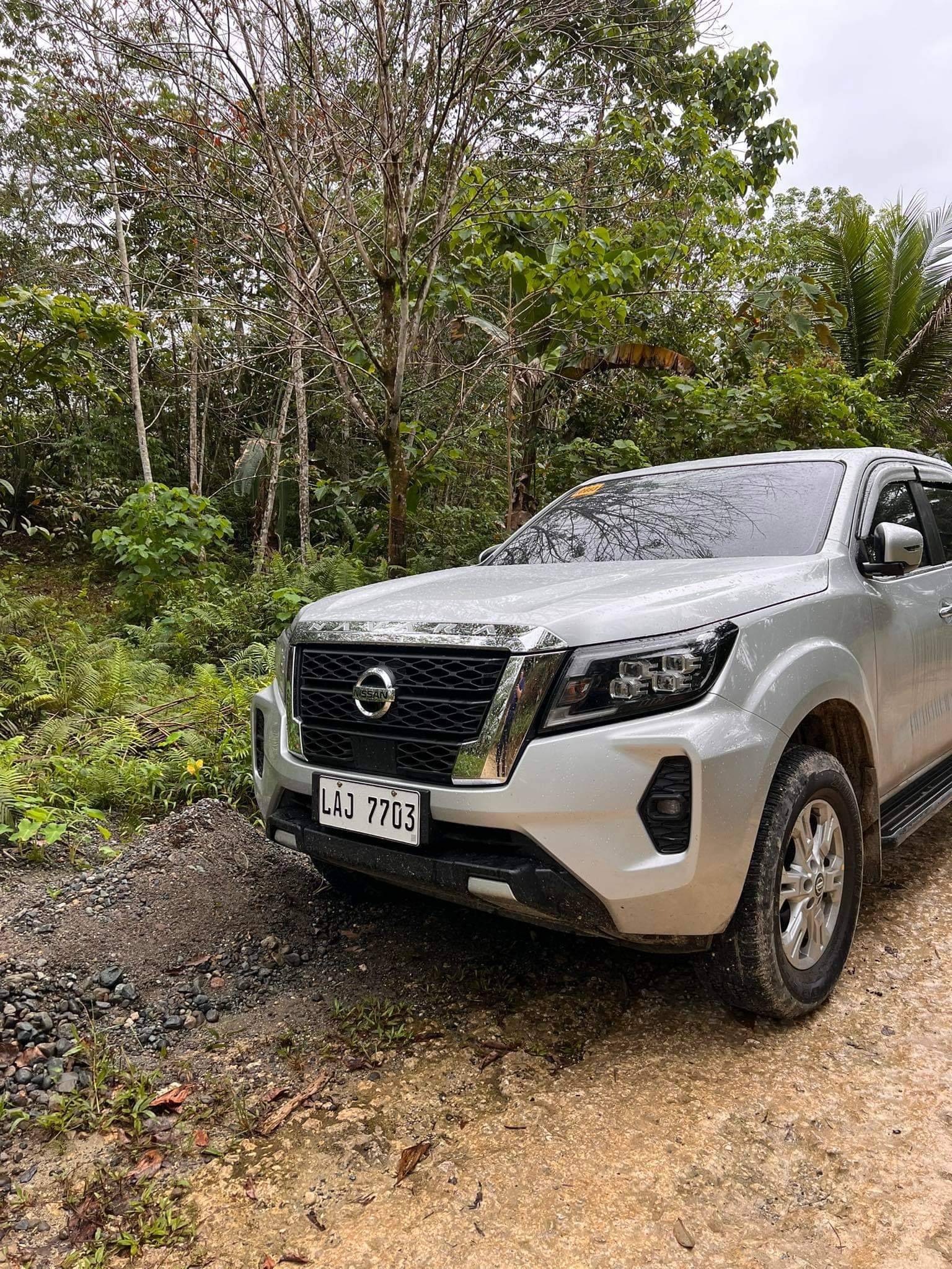 Used 2022 Nissan Navara 2.5L VE Calibre MT 4x2