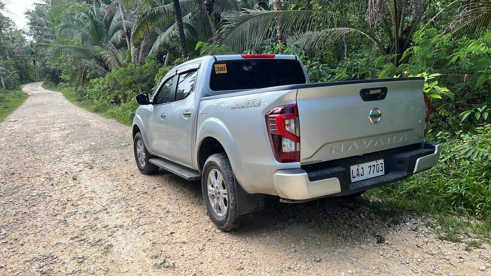 Second hand 2022 Nissan Navara 2.5L VE Calibre MT 4x2