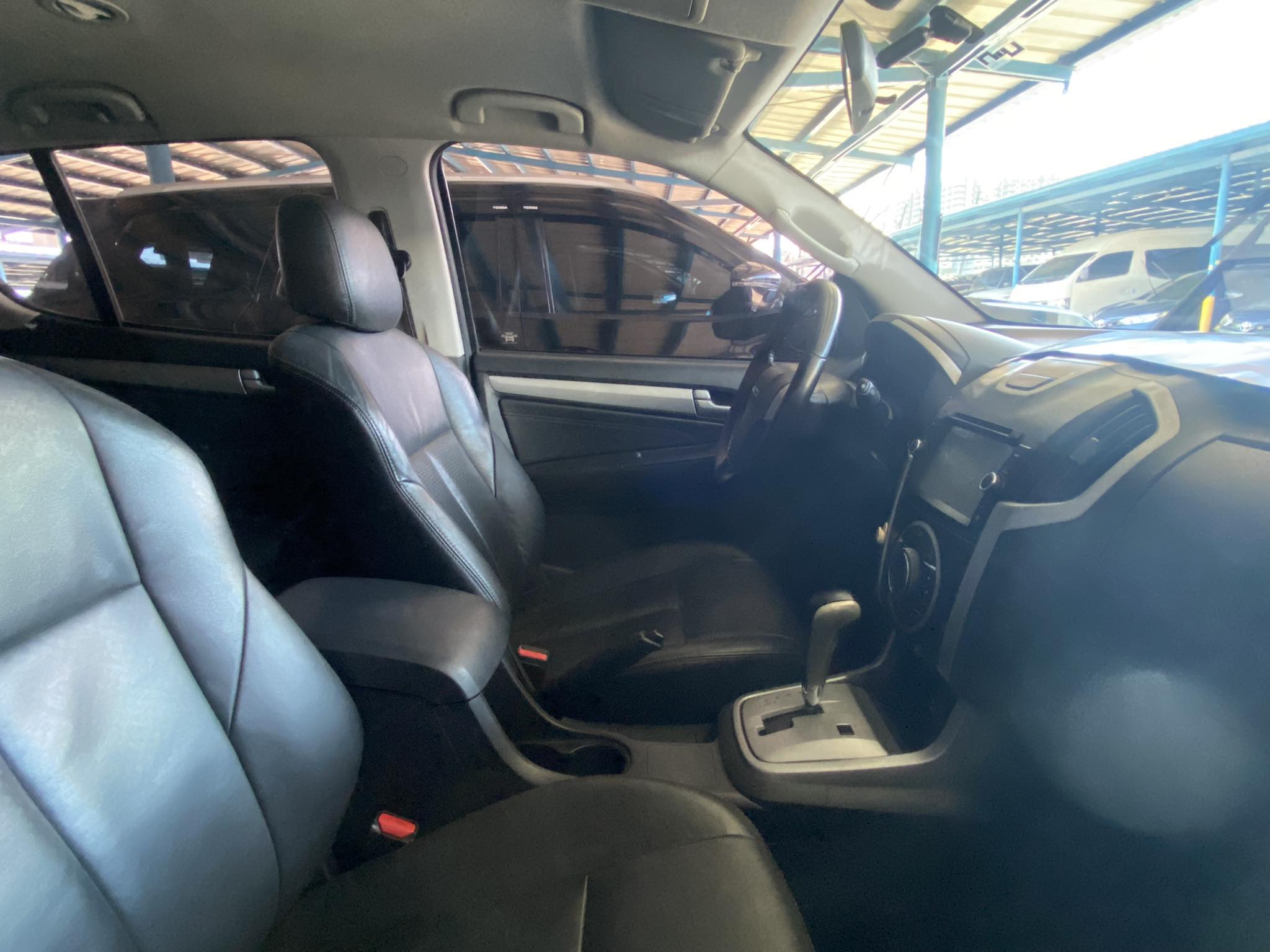 2016 Isuzu MU-X 2016 Isuzu MU-X