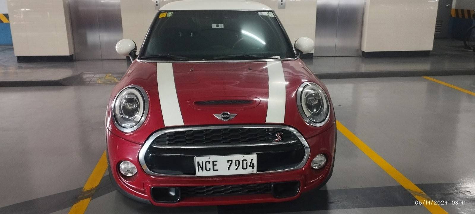 2015 MINI 5 Door 2015 MINI 5 Door