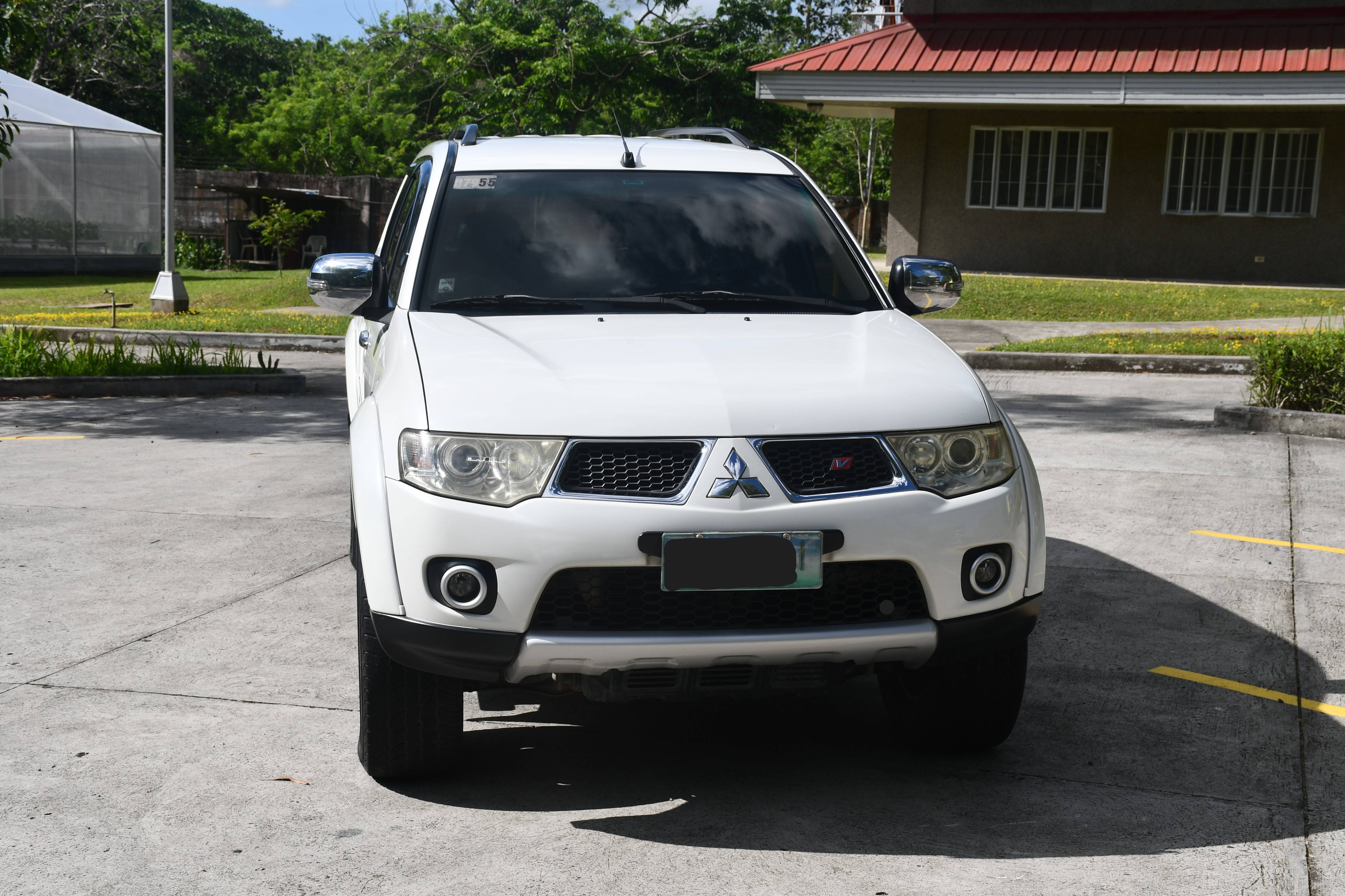 Second Hand 2013 Mitsubishi Montero Sport Second Hand 2013 Mitsubishi Montero Sport