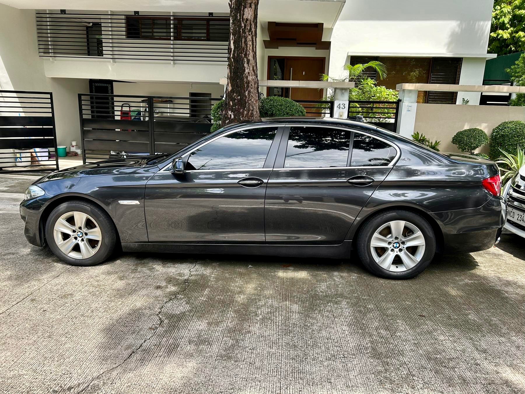 2014 BMW 5 Series Sedan 2014 BMW 5 Series Sedan