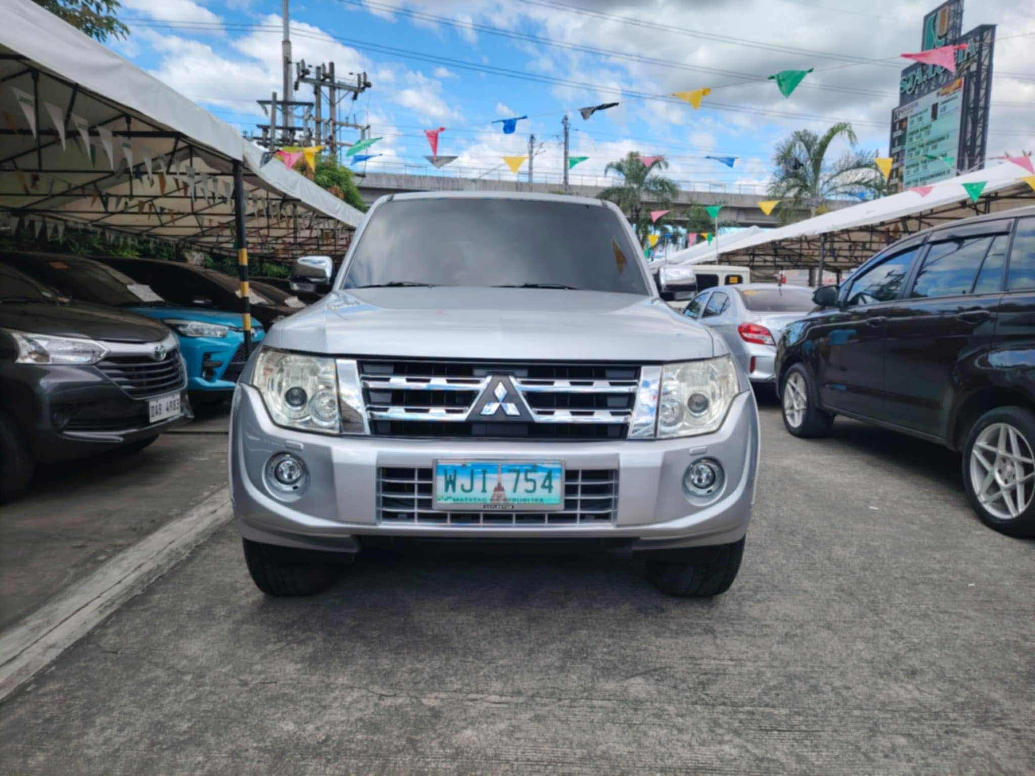 Used 2013 Mitsubishi Pajero Used 2013 Mitsubishi Pajero